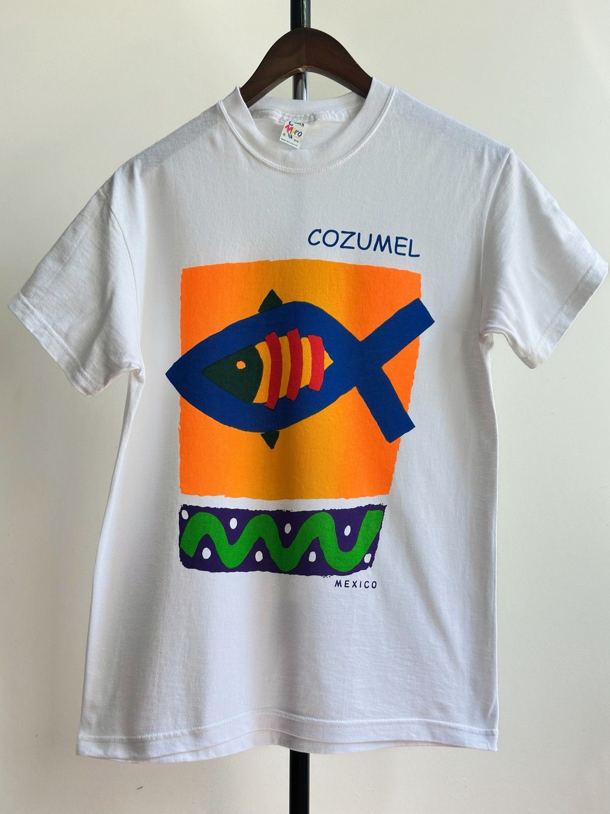 Vintage Vintage 90s Cozumel Mexico Abstract Fish Art Tee Size US M / EU 48-50 / 2 - 1 Thumbnail