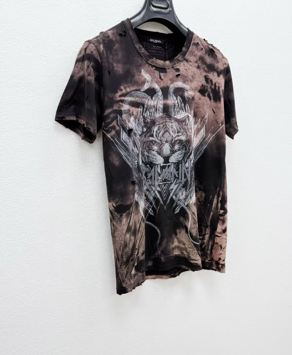 Balmain BALMAIN Tie-Dye Vintage Destroyed Short Sleeve T-shirt J30 Size US M / EU 48-50 / 2 - 2 Thumbnail