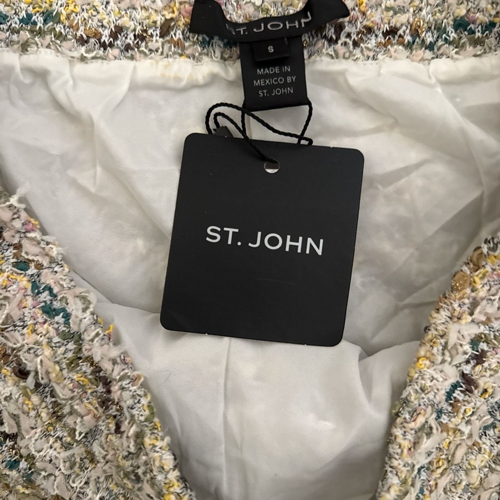 St. John NWT St. John Multicolor Tweed Skirt small $695 Msrp Size 27" / US 4 / IT 40 - 4 Thumbnail