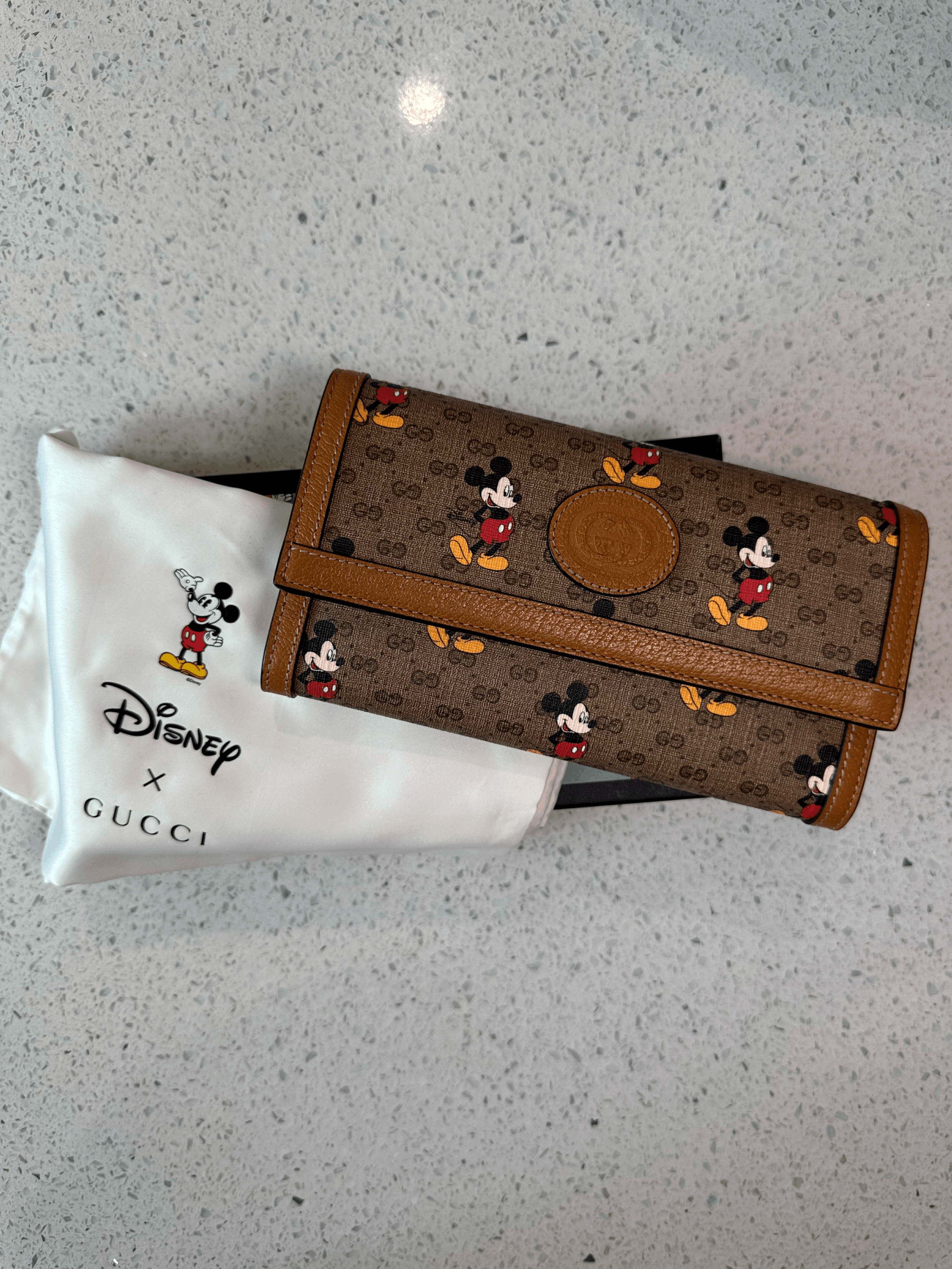 GUCCI ディズニー　ジノリコラボ　小物入れ Disney × Gucci Gucci x Disney Mini GG Supreme Mickey Mouse Wallet