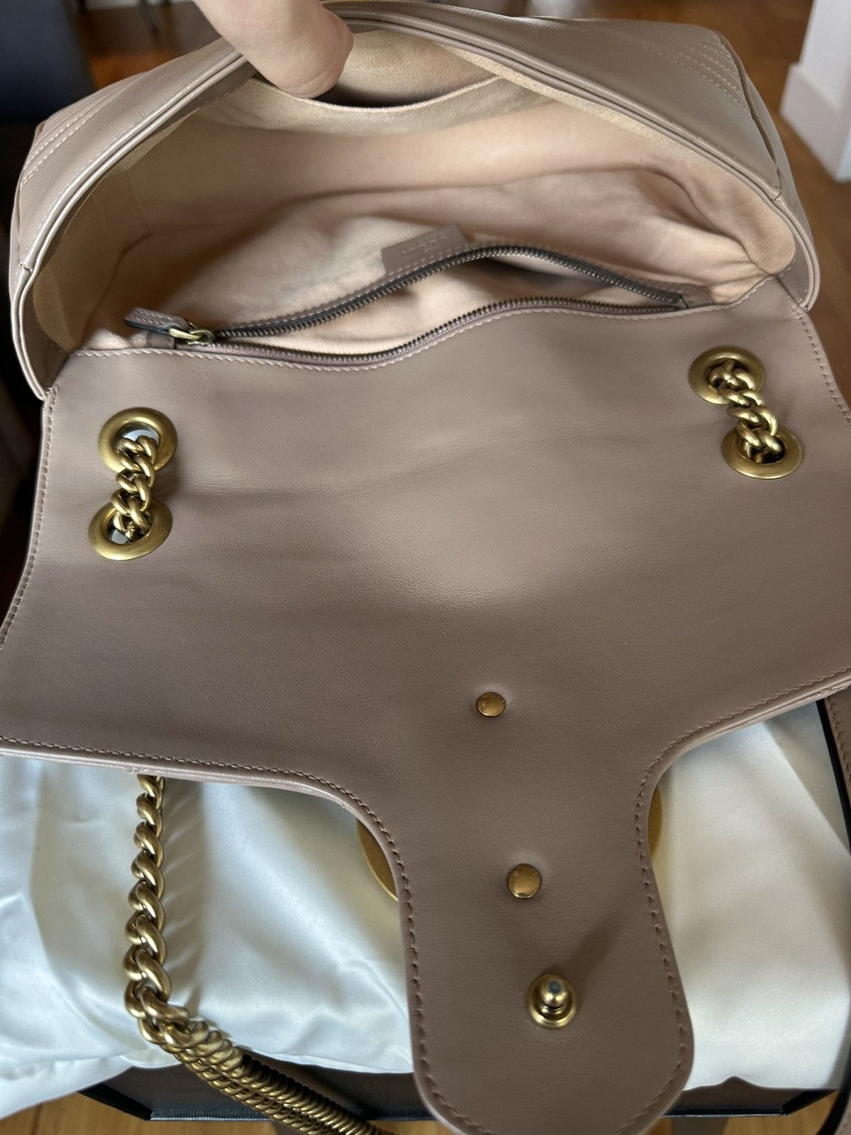 Gucci GUCCI GG Marmont Large Matelassé Shoulder Bag – Taupe Size ONE SIZE - 9 Thumbnail