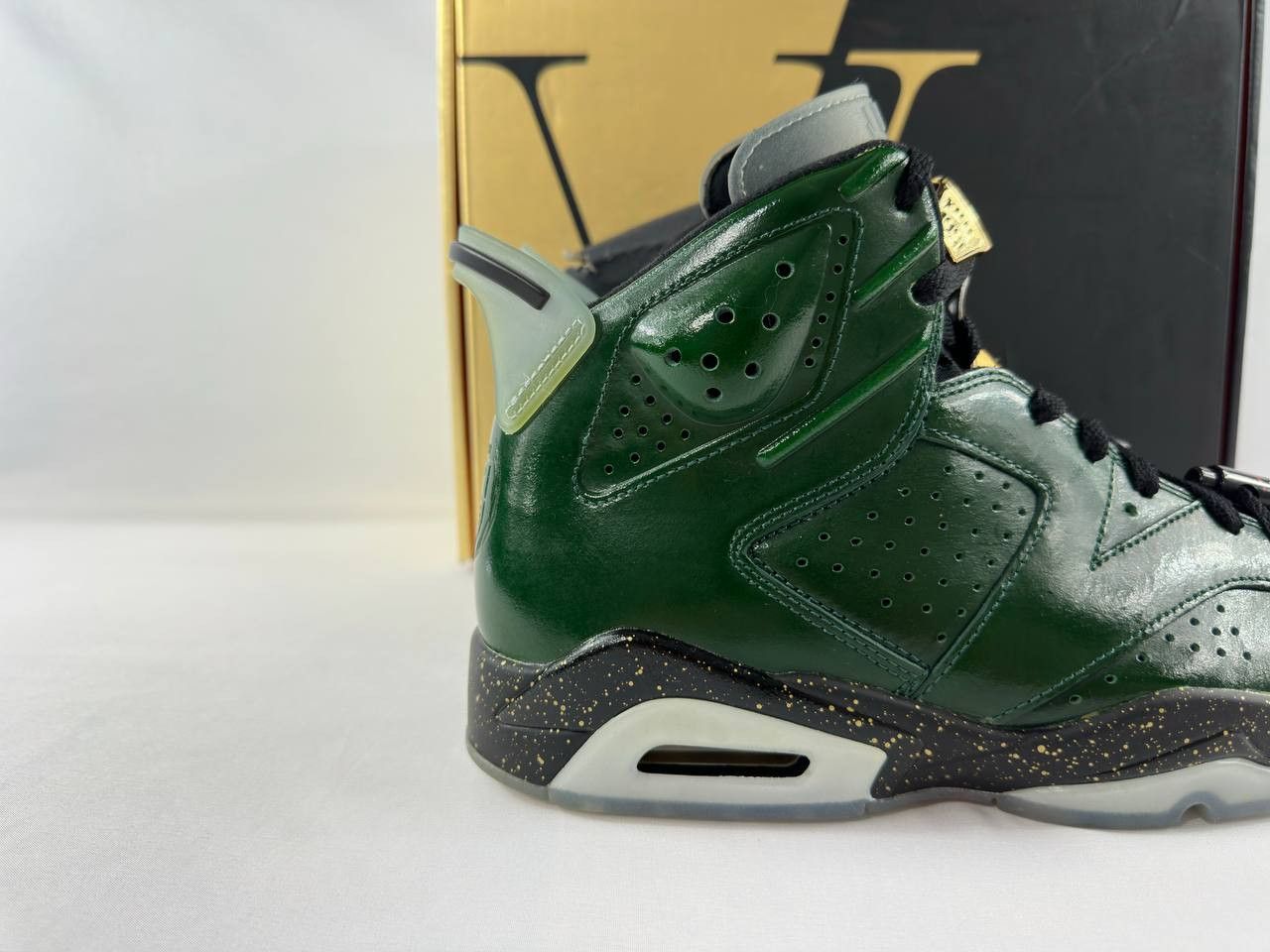 Nike Nike Air Jordan 6 Retro 'Champagne Bottle' 2014 384664-350 Size US 8 / EU 41 - 2 Thumbnail