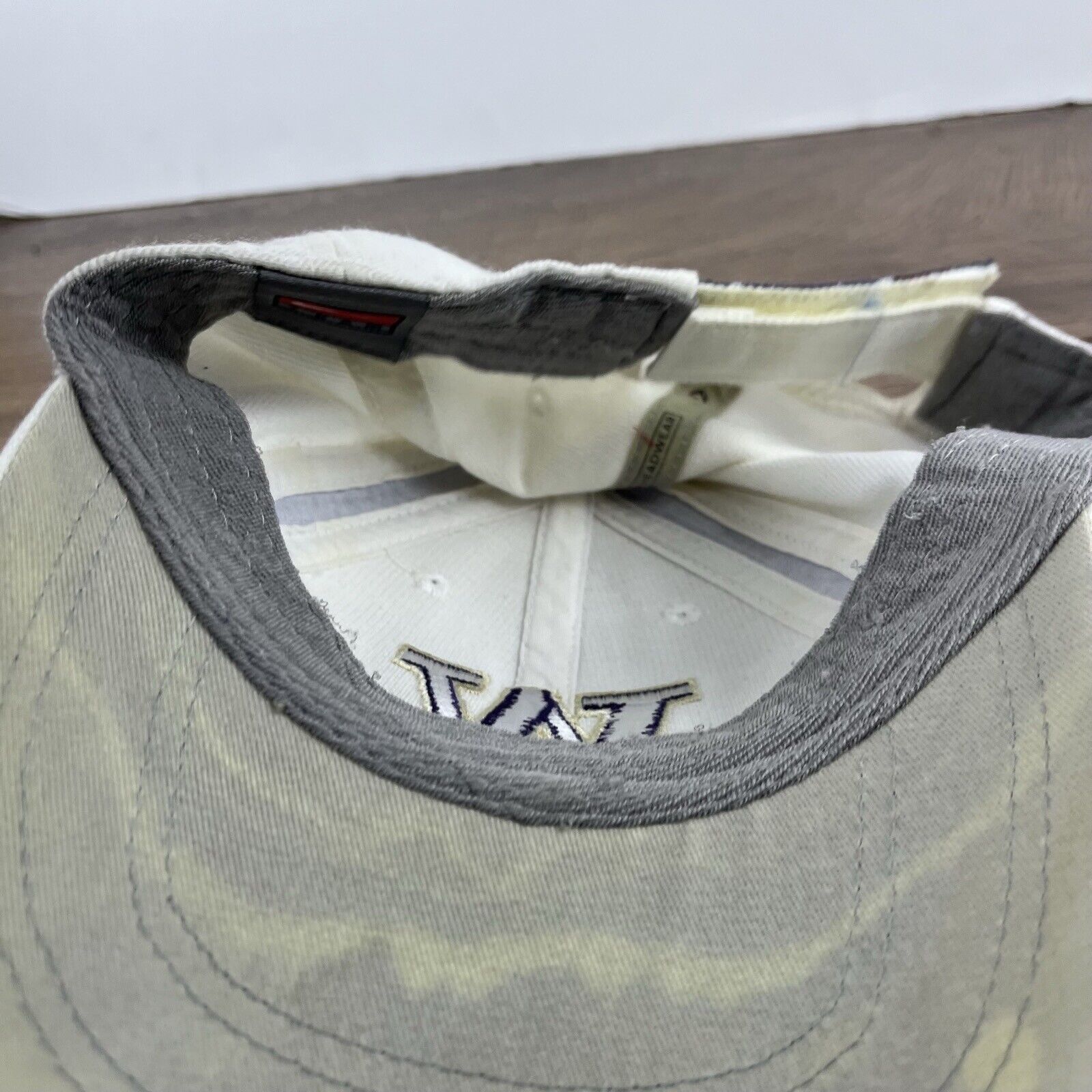 Nike Washington Huskies Nike Hat White Cap Hat Adjustable Hat Whi Size ONE SIZE - 11 Thumbnail