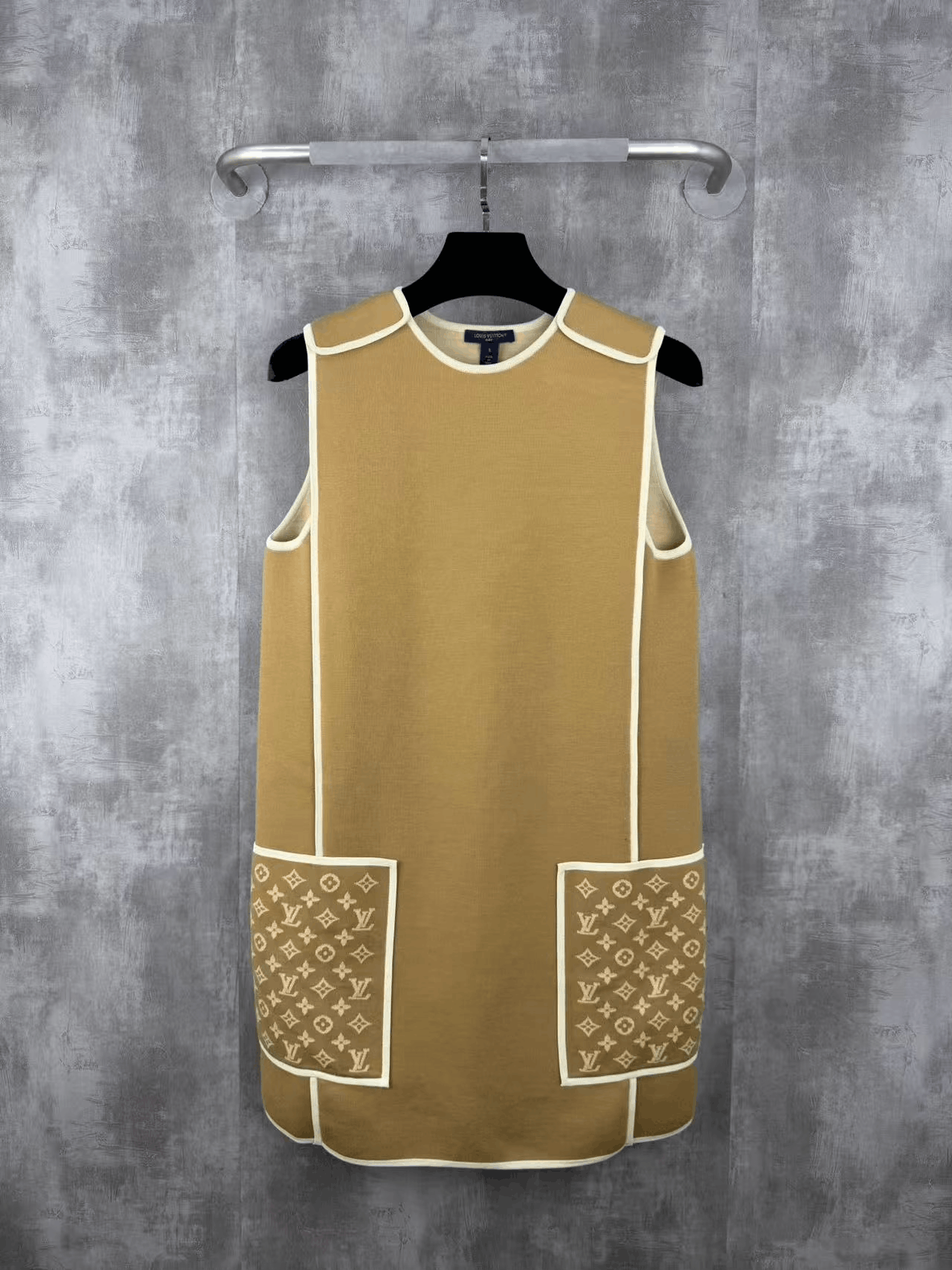 Louis Vuitton Louis Vuitton x Grace Coddington Sleeveless Wool Dress Size S / US 4 / IT 40 - 1 Thumbnail