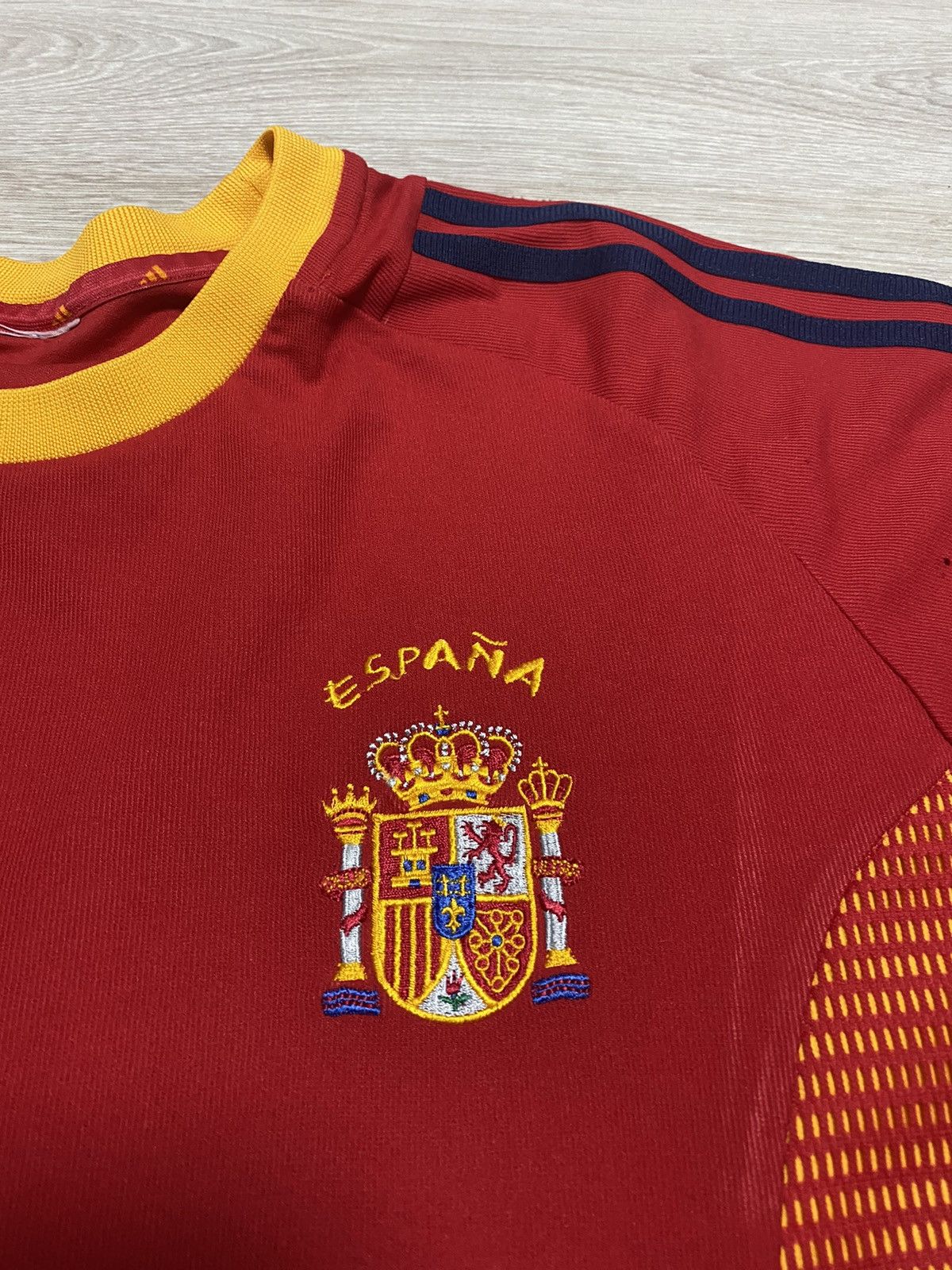 Adidas Vintage Adidas Jersey Spain National Team 2002/03 size XL Size US XL / EU 56 / 4 - 2 Thumbnail