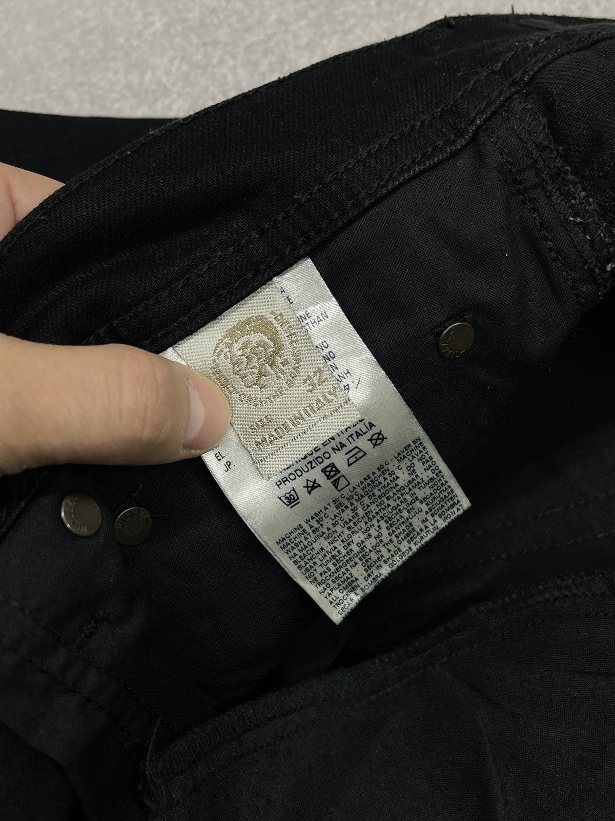 Diesel Mens Diesel Tepphar Denim Jeans Black Made in Italy Y2K Size US 32 / EU 48 - 15 Thumbnail