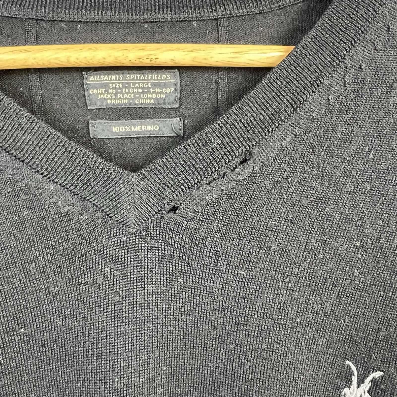 Allsaints Allsaints Sweater V-Neck Men's Size L Long Sleeve Size US L / EU 52-54 / 3 - 4 Thumbnail