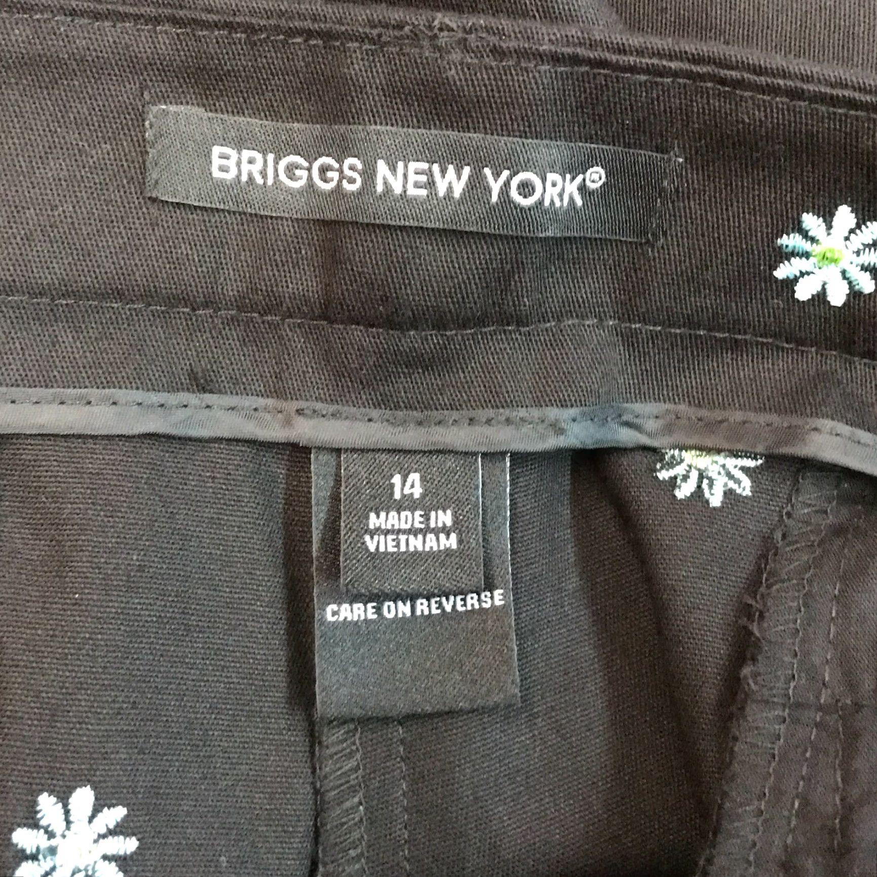 Vintage Briggs New York Womens Mid Rise Flower Print Casual Black Cropped Pant 14 Size 36" / US 14 / IT 50 - 6 Thumbnail