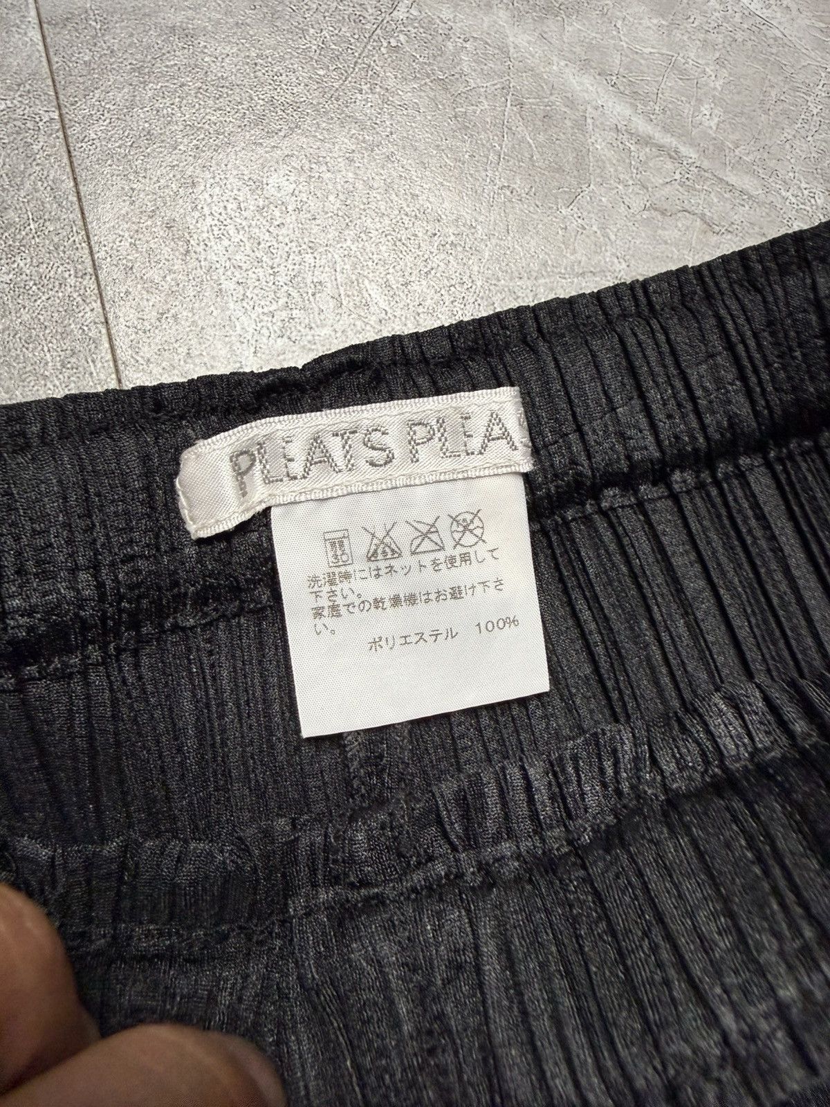 Pleats Please Issey Miyake Pleats please Cropped Pants Size US 30 / EU 46 - 5 Thumbnail