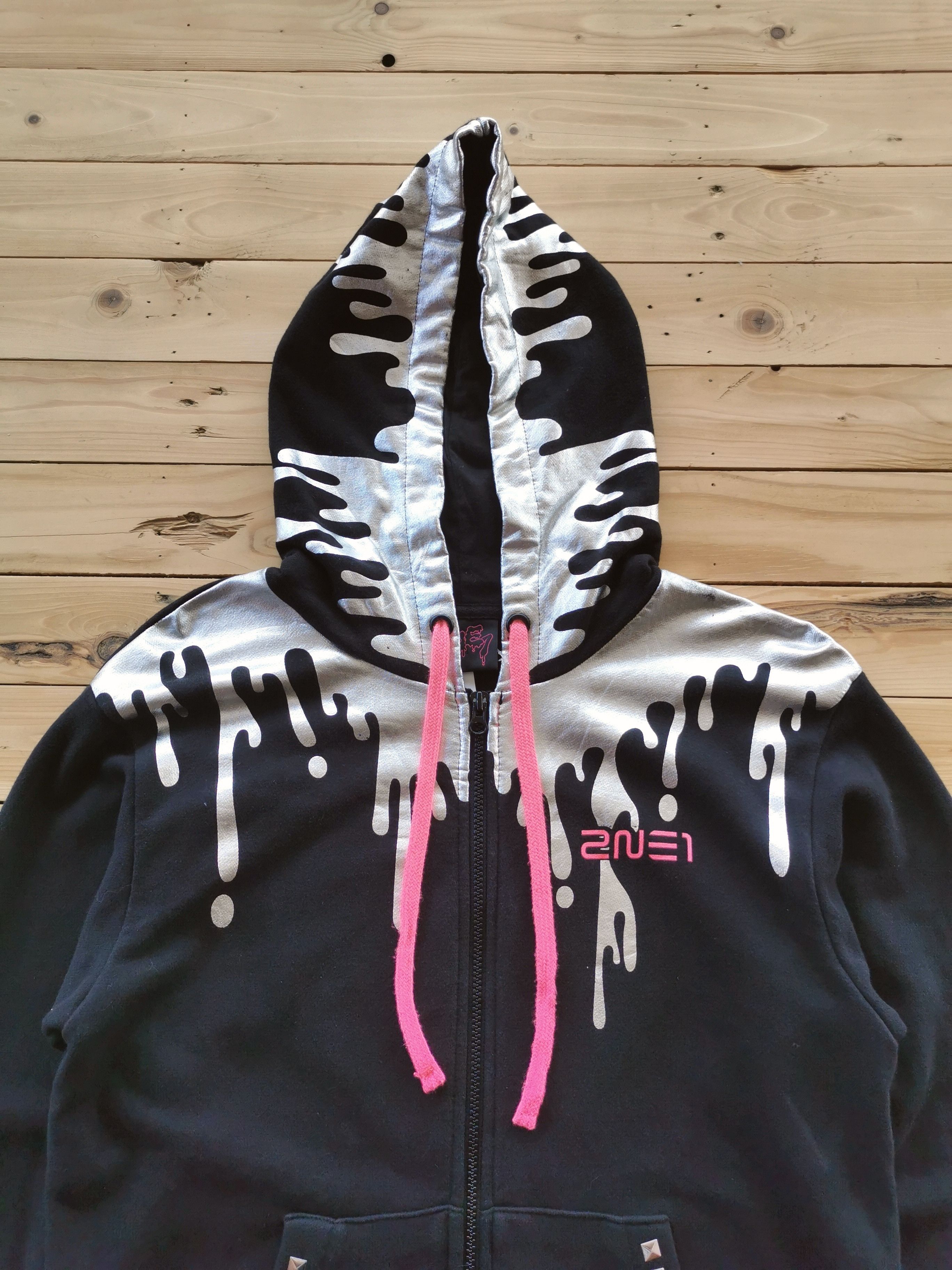 Band Tees 2NE1 Kpop Artist Hoodie BTS Blackpink Park Bom Size US L / EU 52-54 / 3 - 2 Thumbnail