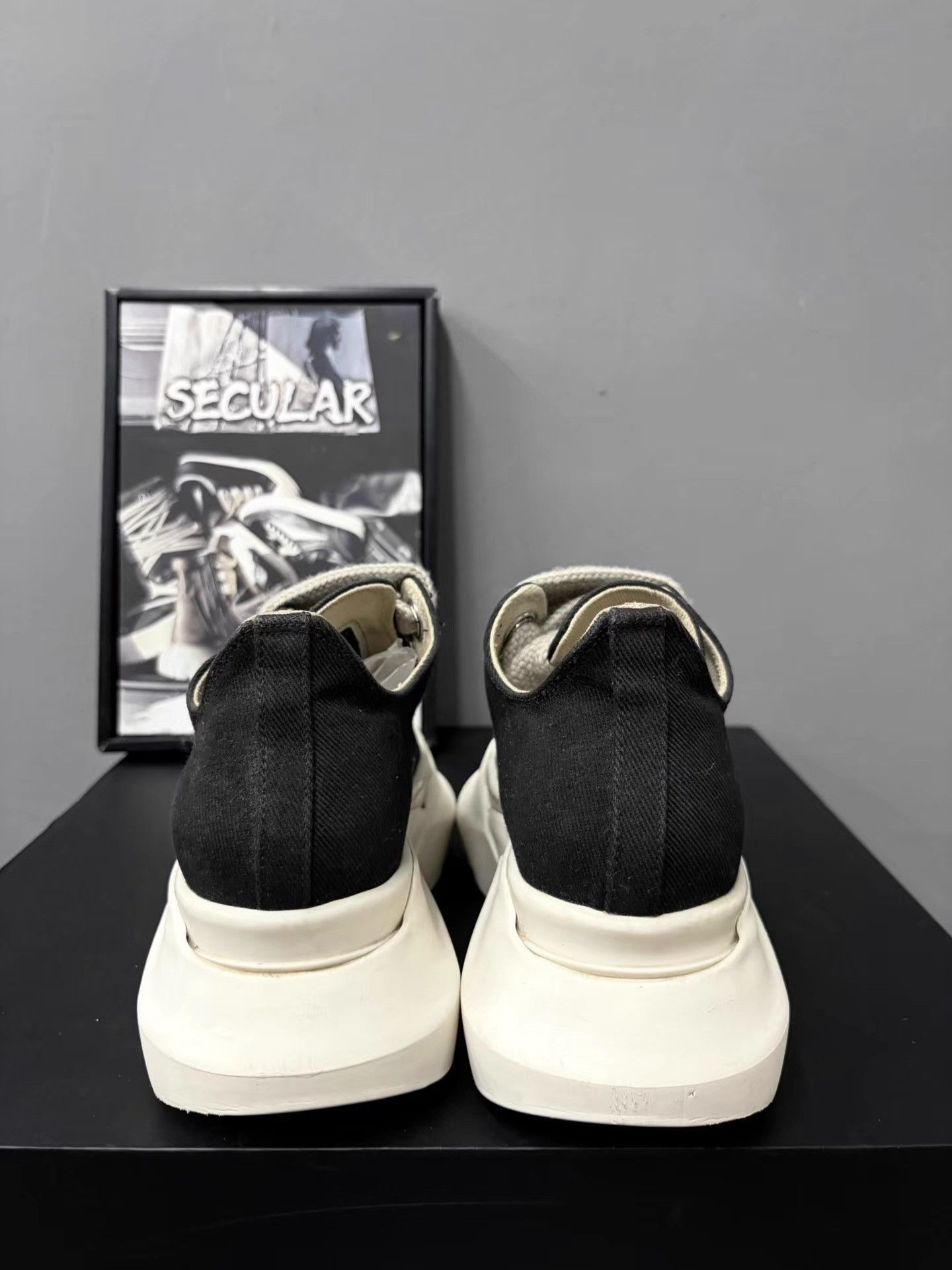 Rick Owens Rick Owens 22SS Thick Lace Black White Ramones K34 Size US 7 / IT 37 - 7 Thumbnail