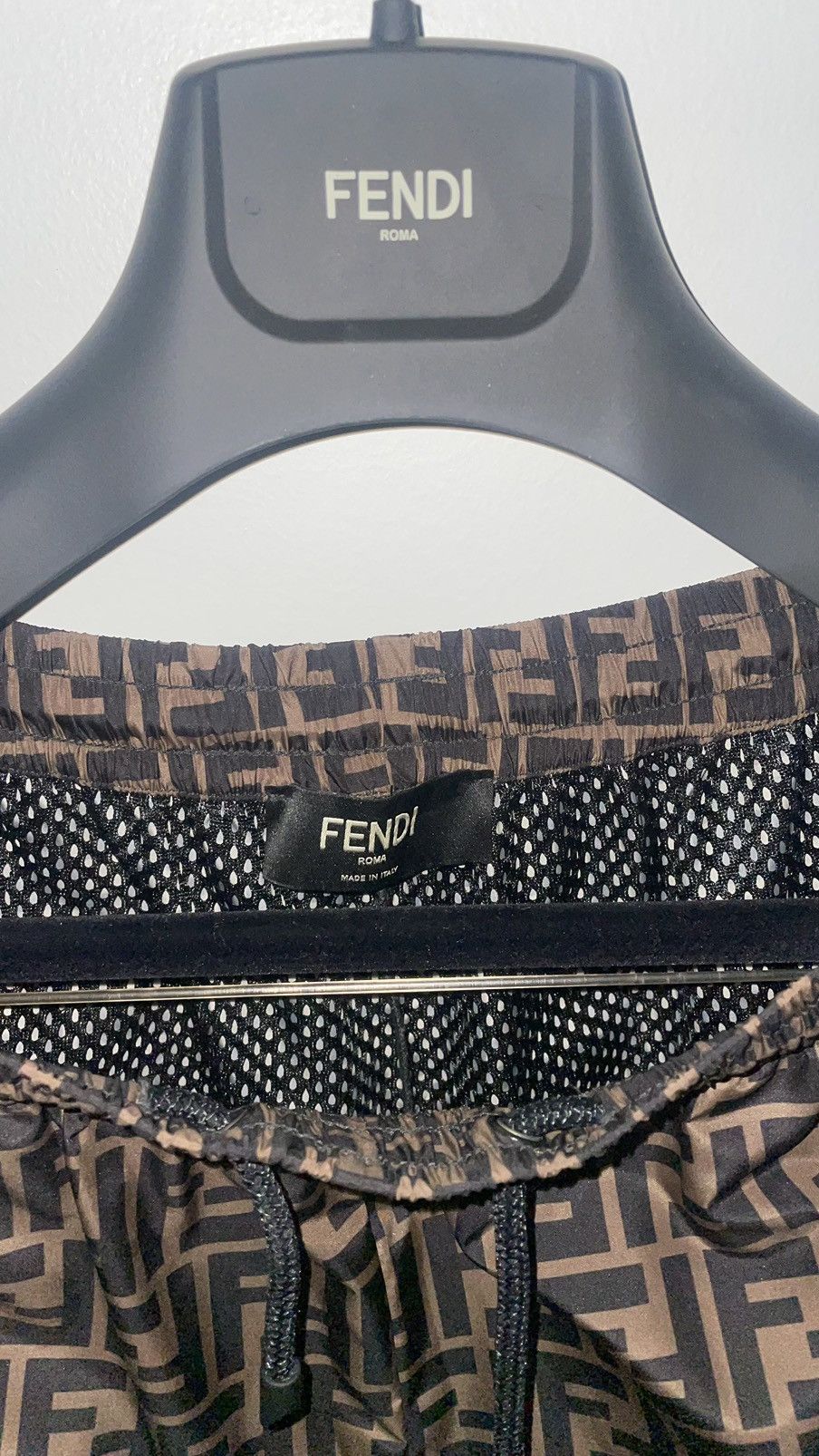 Fendi Fendi brown nylon pants sz 48 (XL) new Jogging pants Size US 32 / EU 48 - 3 Thumbnail