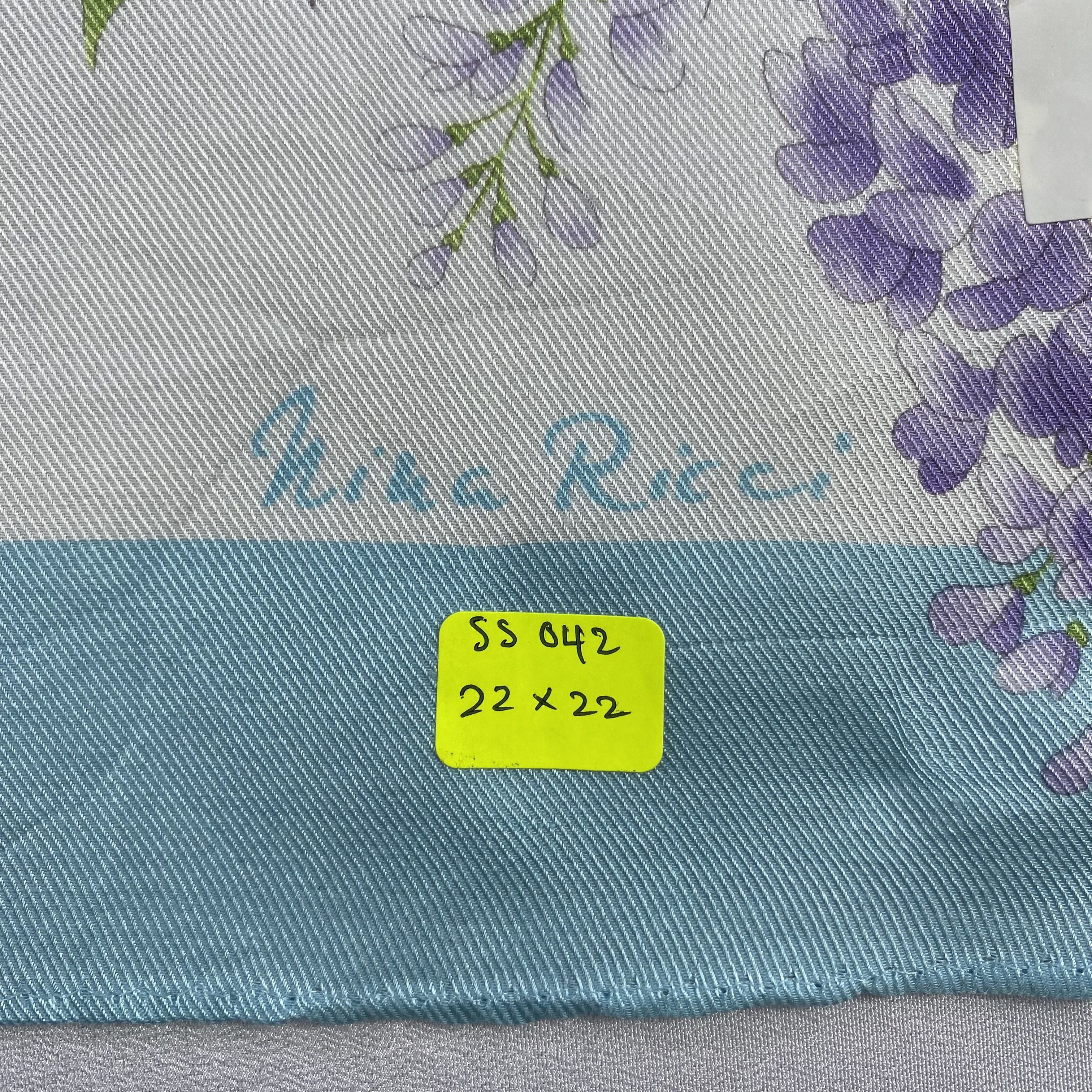 Nina Ricci × Vintage Vintage Nina Ricci Floral Scarf SS042 Size ONE SIZE - 8 Thumbnail