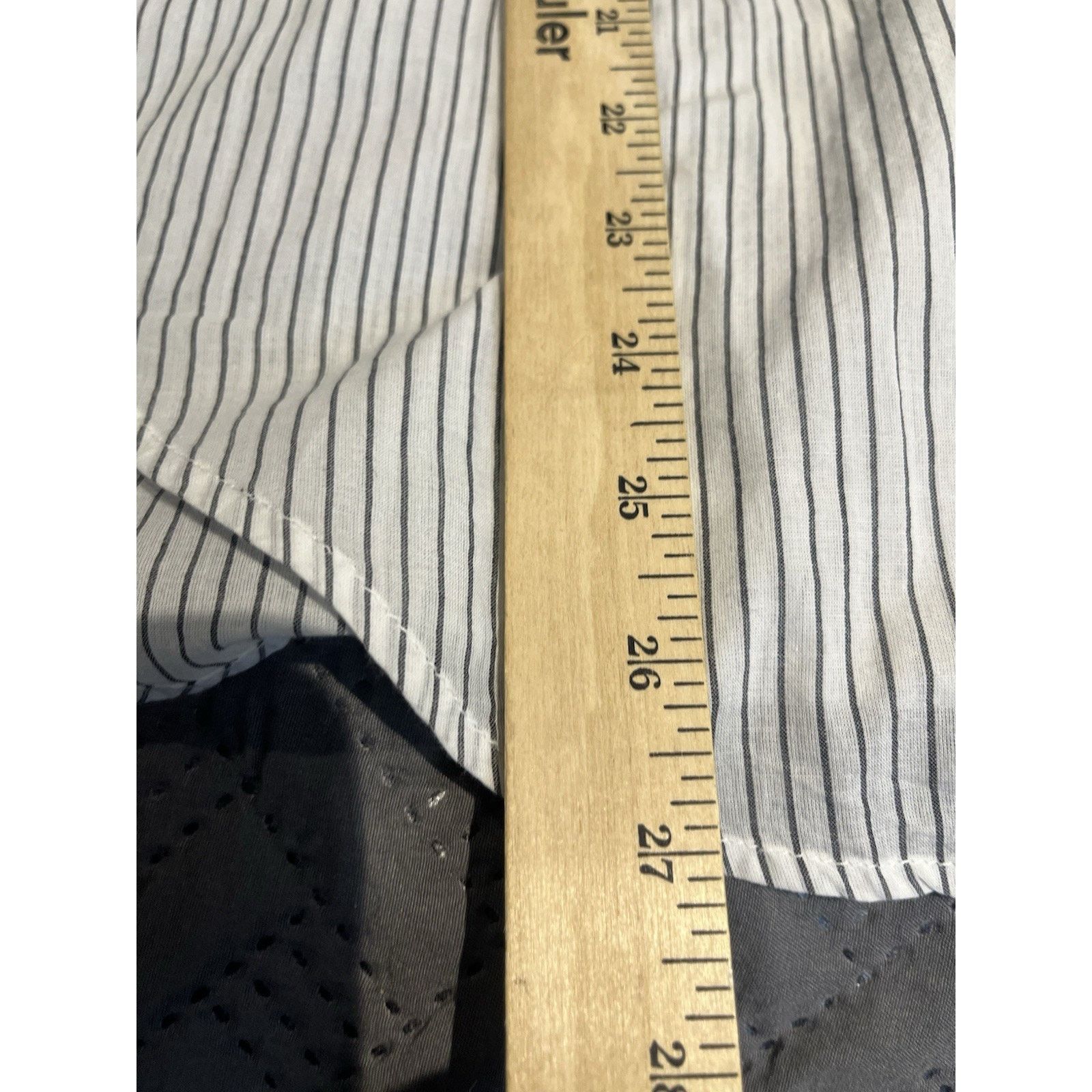 Loft Loft Women's M pinstripe ruffle-neck shirt NWT Size M / US 6-8 / IT 42-44 - 4 Thumbnail