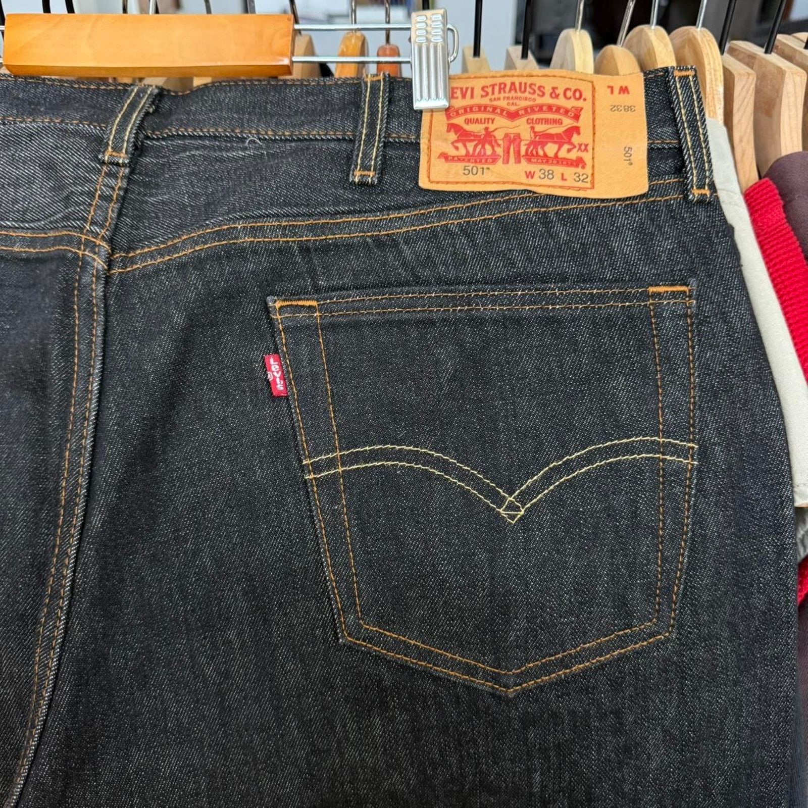 Levi's Levi's 501 Raw Demin Jeans With Great Quality Feel and Look Size US 40 / EU 56 - 2 Thumbnail