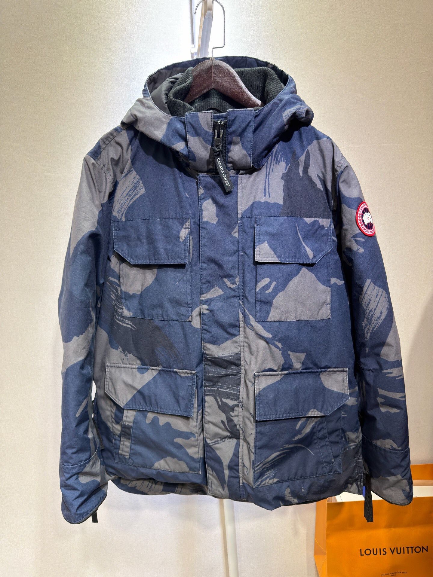 Canada Goose Canada Goose Maitland Blue Camo Down Jacket Size US XL / EU 56 / 4 - 1 Thumbnail
