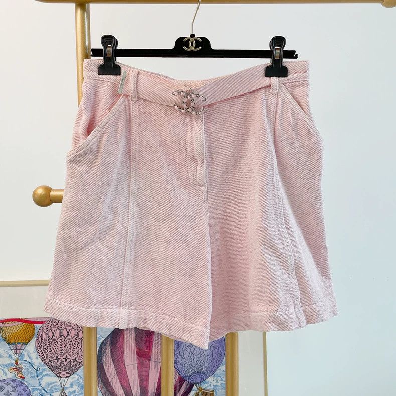 Chanel Chanel Pink shorts 2504-Nextarrow Size 25" / US 0 / IT 36 - 1 Thumbnail