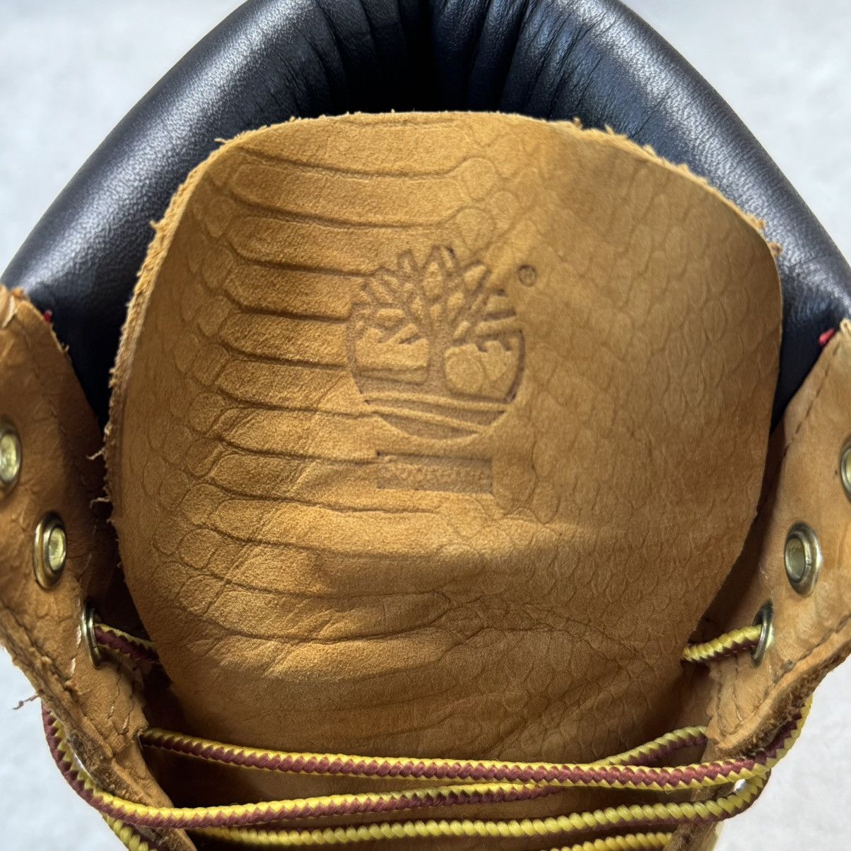 Supreme × Timberland Supreme Timberland Python Boots Size US 9 / EU 42 - 4 Thumbnail