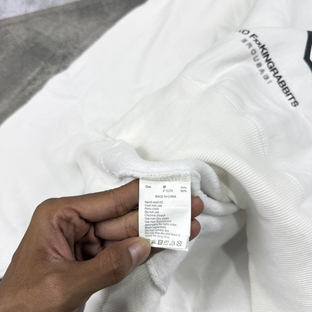 FR2 Fucking Rabbits FR2 yoko fuchigami erousagi white japan Size US XL / EU 56 / 4 - 8 Thumbnail