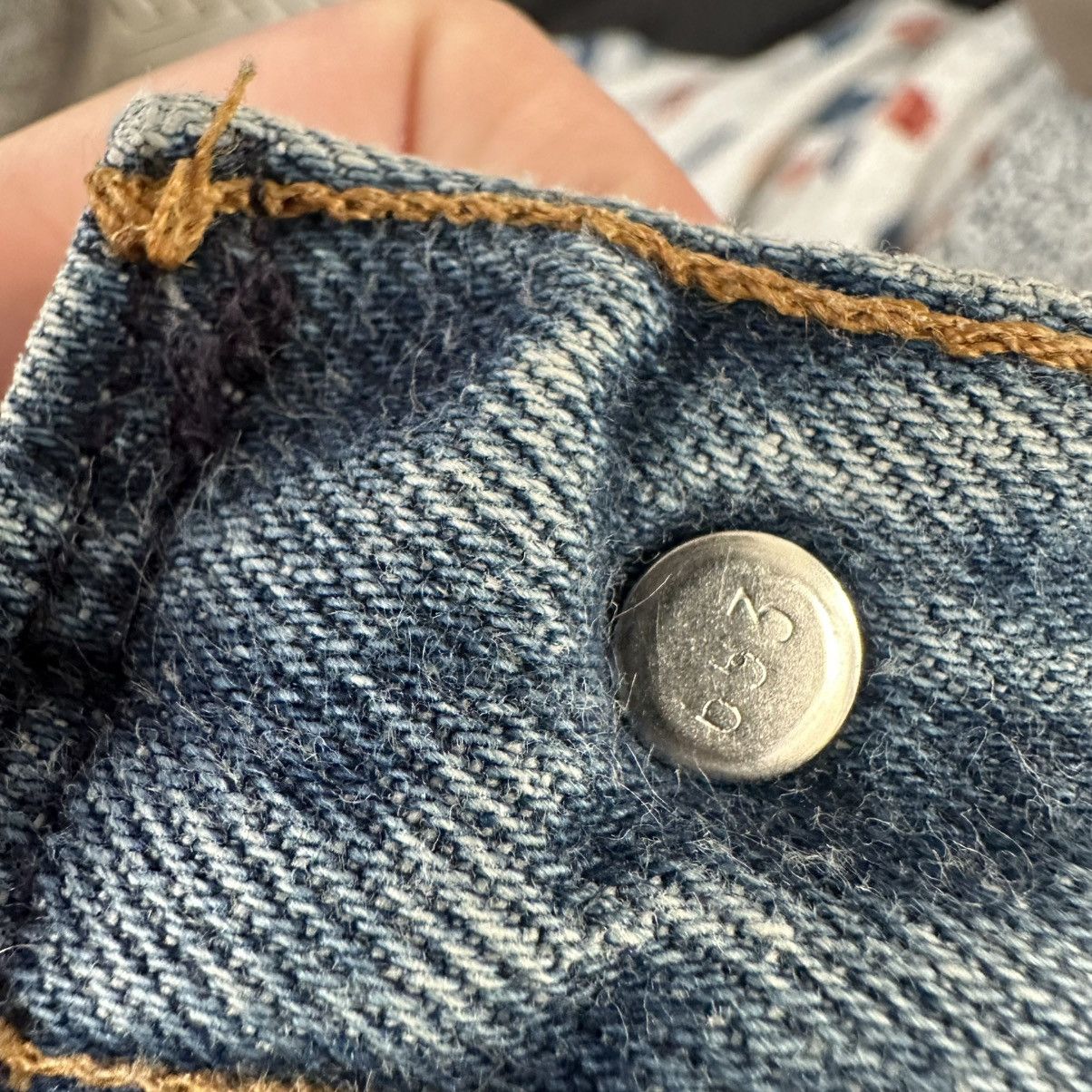 Levi's Vintage 90s Levi’s 501 Denim Jeans Original Fit Button Fly Size US 29 - 9 Thumbnail