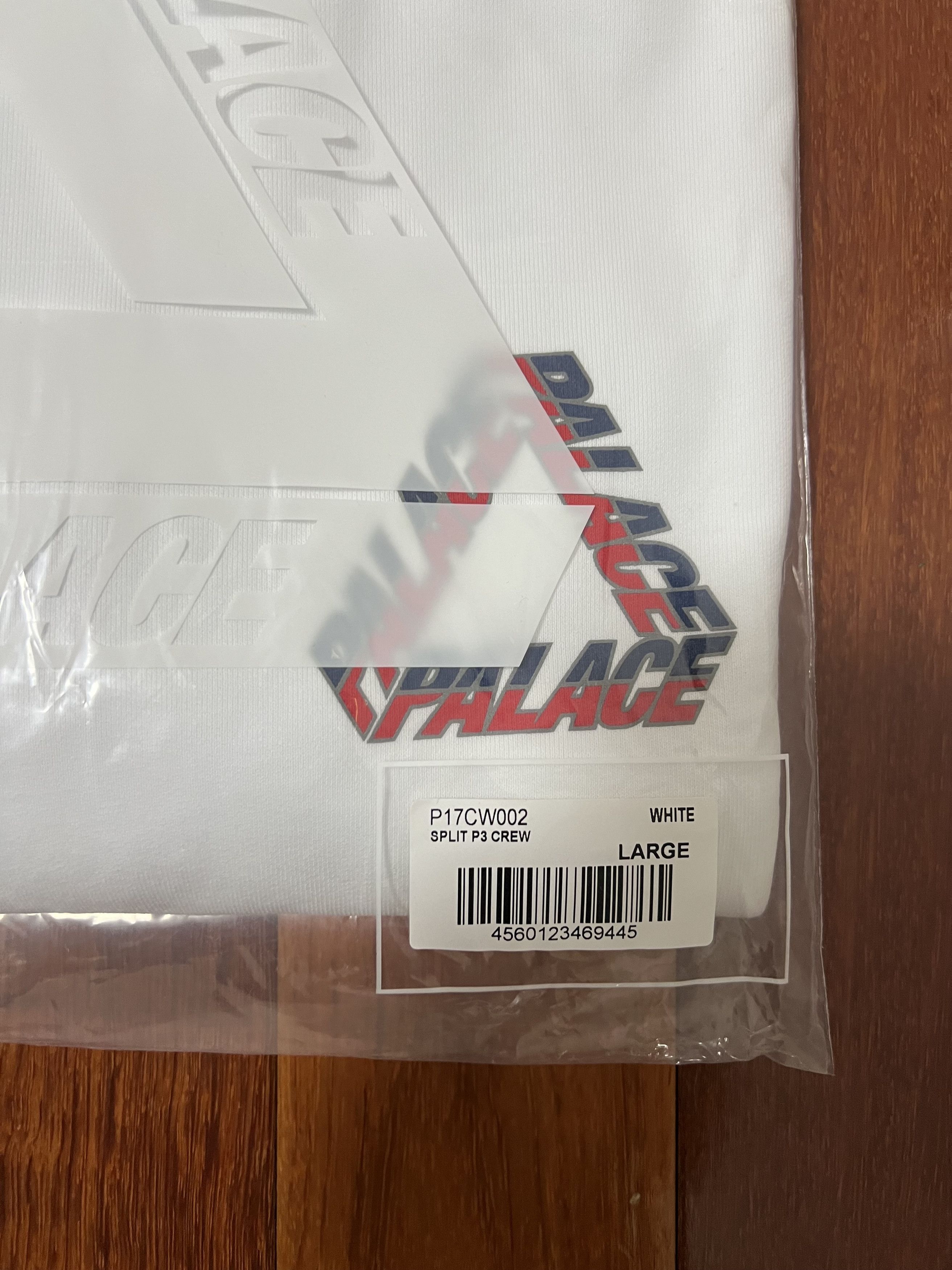 Palace 💚 2019 Palace Split P3 Crew White Large NEW Size US L / EU 52-54 / 3 - 11 Thumbnail