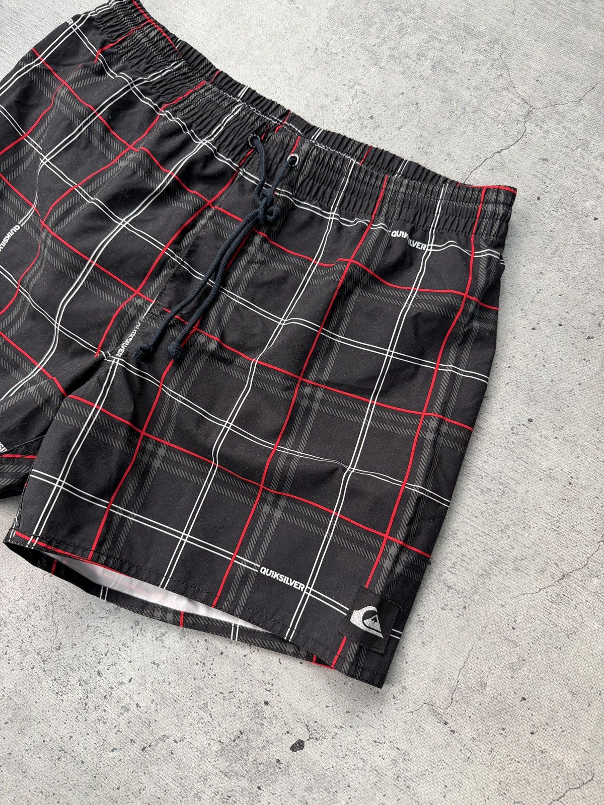 Quiksilver Vintage Quicksilver shorts big logo size L (34) Size US 34 / EU 50 - 2 Thumbnail