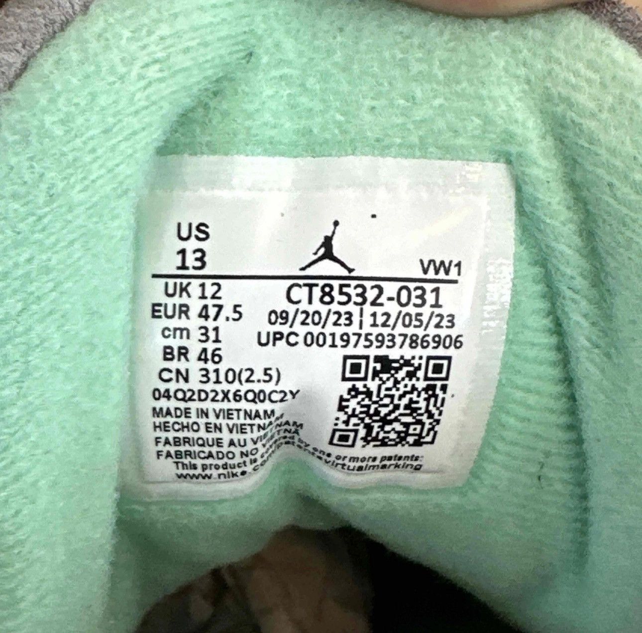 Jordan Brand Jordan 3 Retro Green Glow Size US 13 / EU 46 - 7 Thumbnail