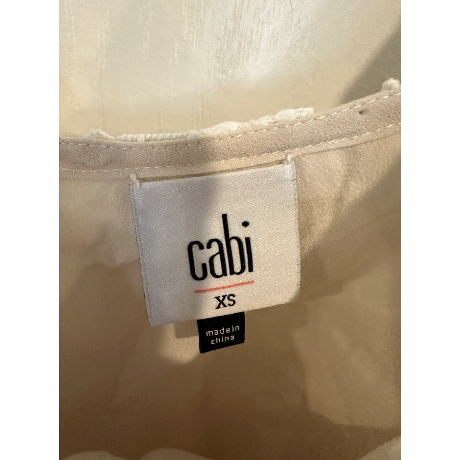 Vintage CAbi Blouse Tank Top Ivory Lace Overlay Sleeveless Women’s XS Tan Ivory Crochet Lace Blouse Womens XS Size XS / US 0-2 / IT 36-38 - 3 Thumbnail