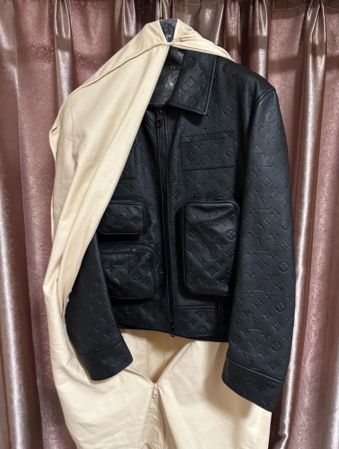 Louis Vuitton Louis Vuitton Black presbyopic tactical leather jacket 2501 Size US M / EU 48-50 / 2 - 1 Thumbnail