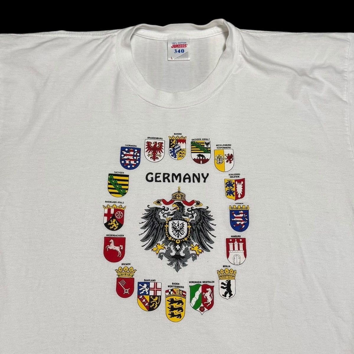 Jerzees Vintage Germany Family Sigil White Shirt Men's Large Size US L / EU 52-54 / 3 - 2 Thumbnail