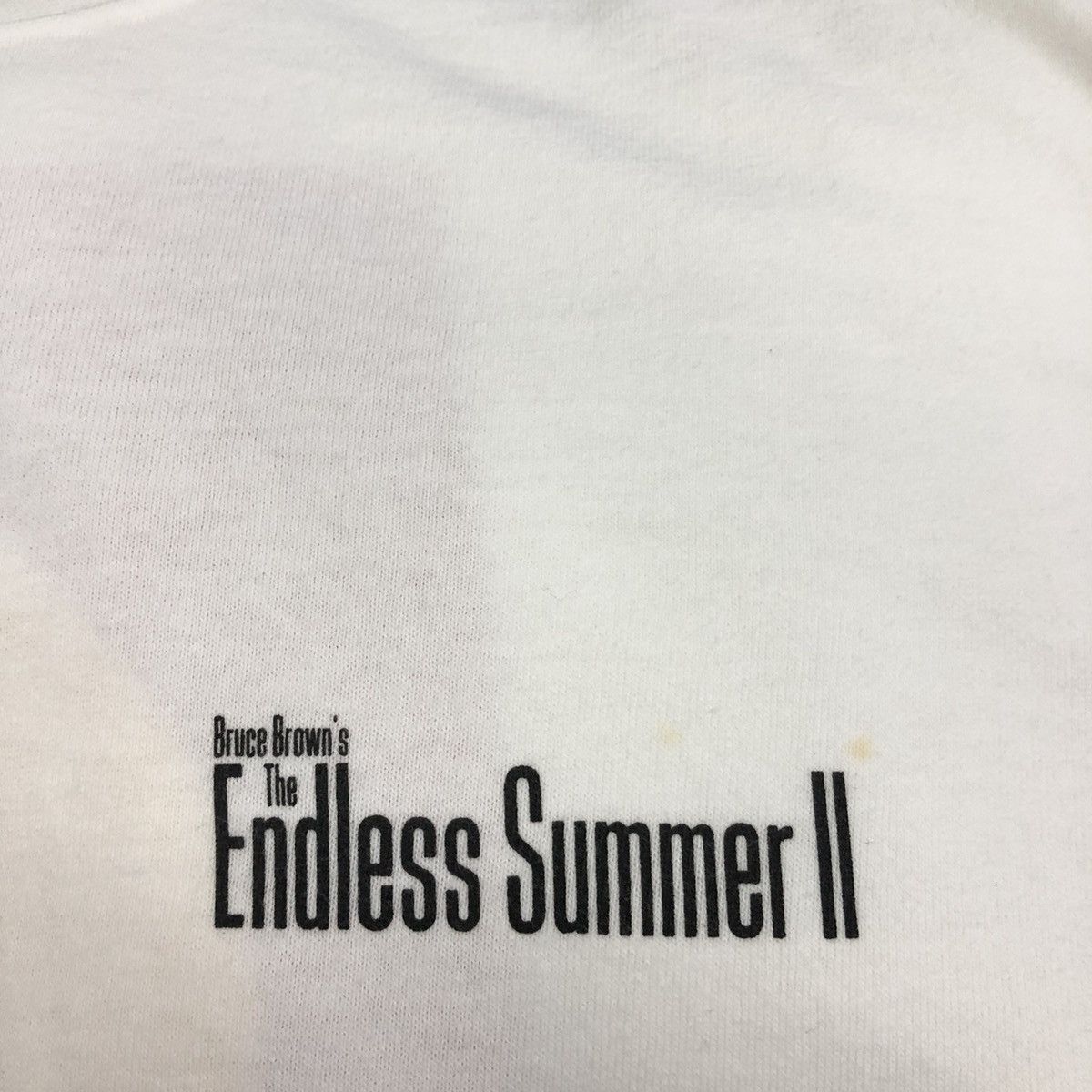 Vintage Vintage Bruce Brown The Endless Summer 2 Movie Tshirt Size US M / EU 48-50 / 2 - 9 Thumbnail