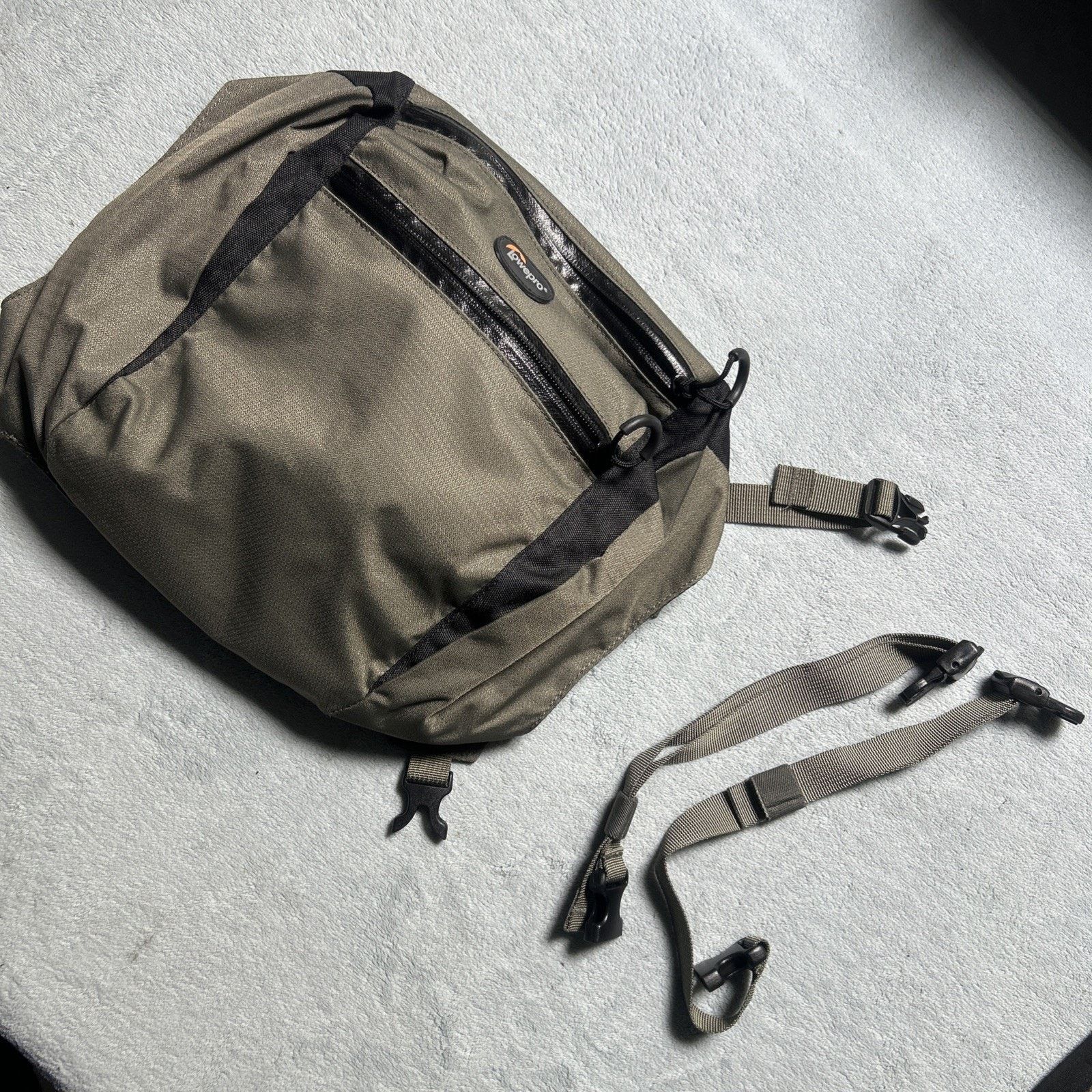 Lowepro Pro Trekker 300 AW SLR Camera Bag Backpack Hydration