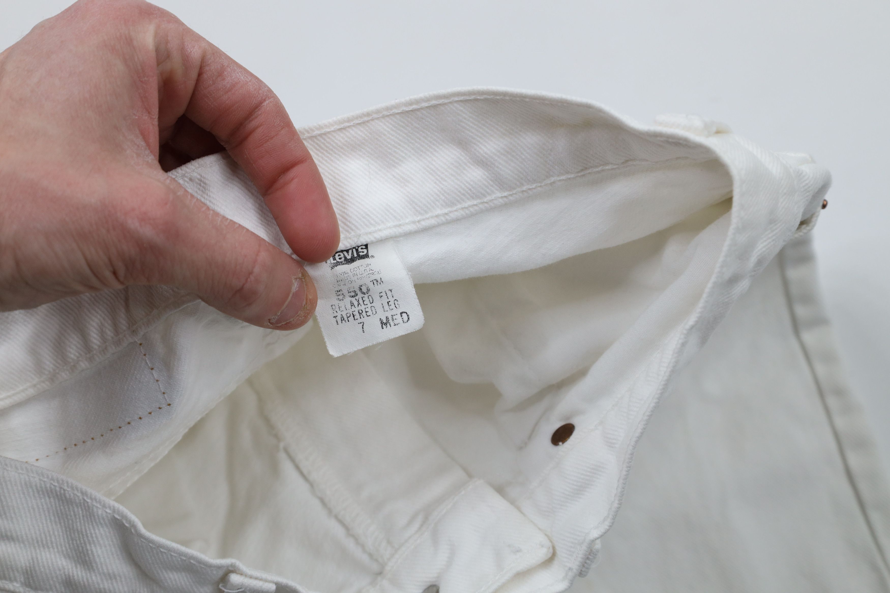 Levi's × Vintage Vintage 90s Levis 550 Fit Tapered Leg Denim Jeans White USA Size 28" / US 6 / IT 42 - 9 Thumbnail