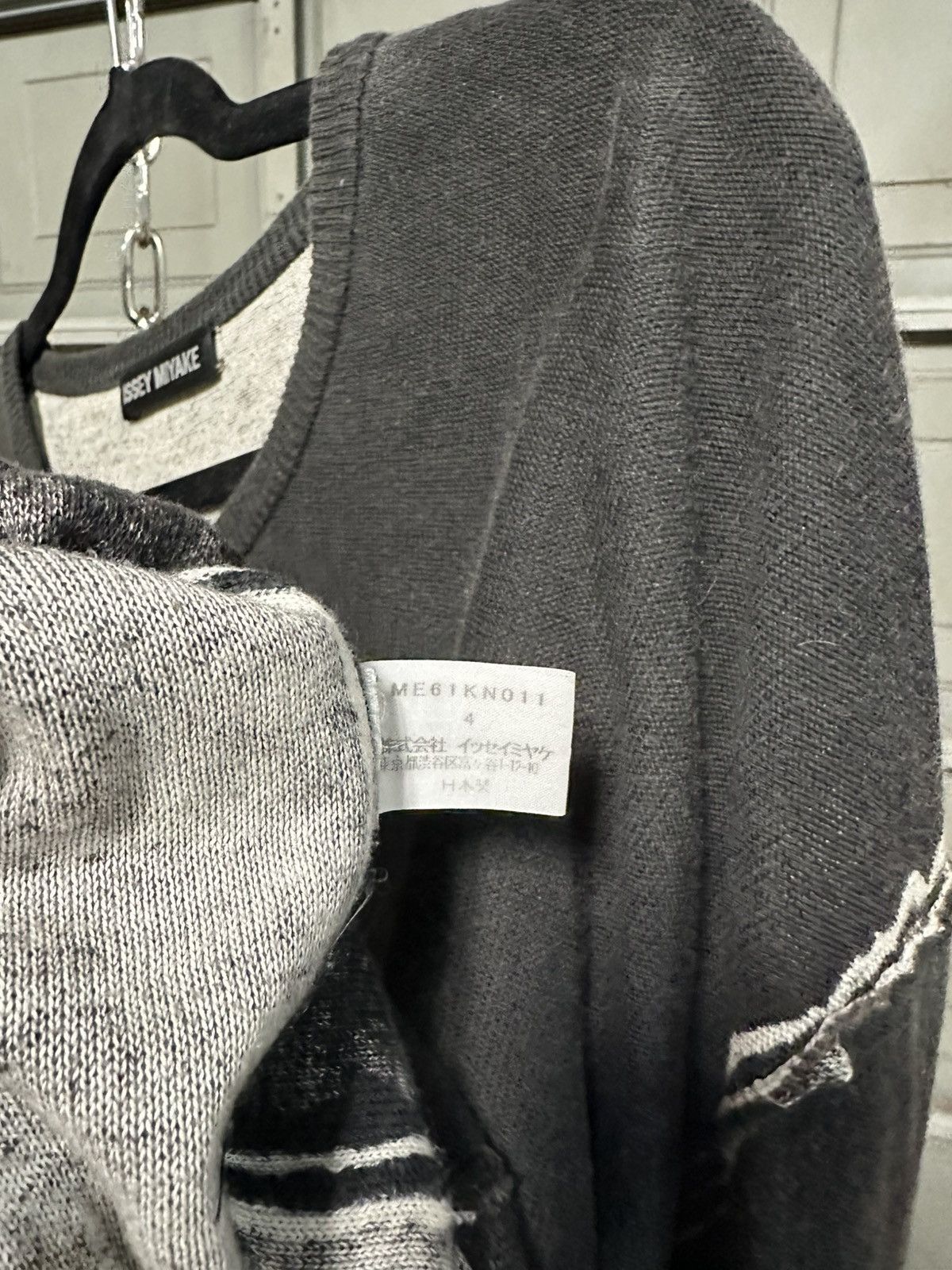 Issey Miyake Issey Miyake SS06 Exposed Seam Light Sweater Size US L / EU 52-54 / 3 - 4 Thumbnail