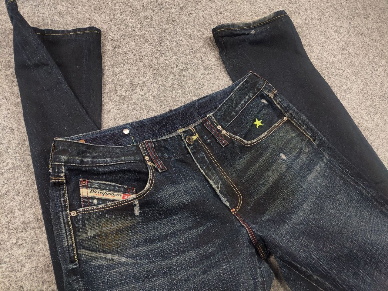 Diesel Vintage Diesel Rippy Logo Distressed Faded Denim Jeans Y2K Size 27" / US 4 / IT 40 - 10 Thumbnail