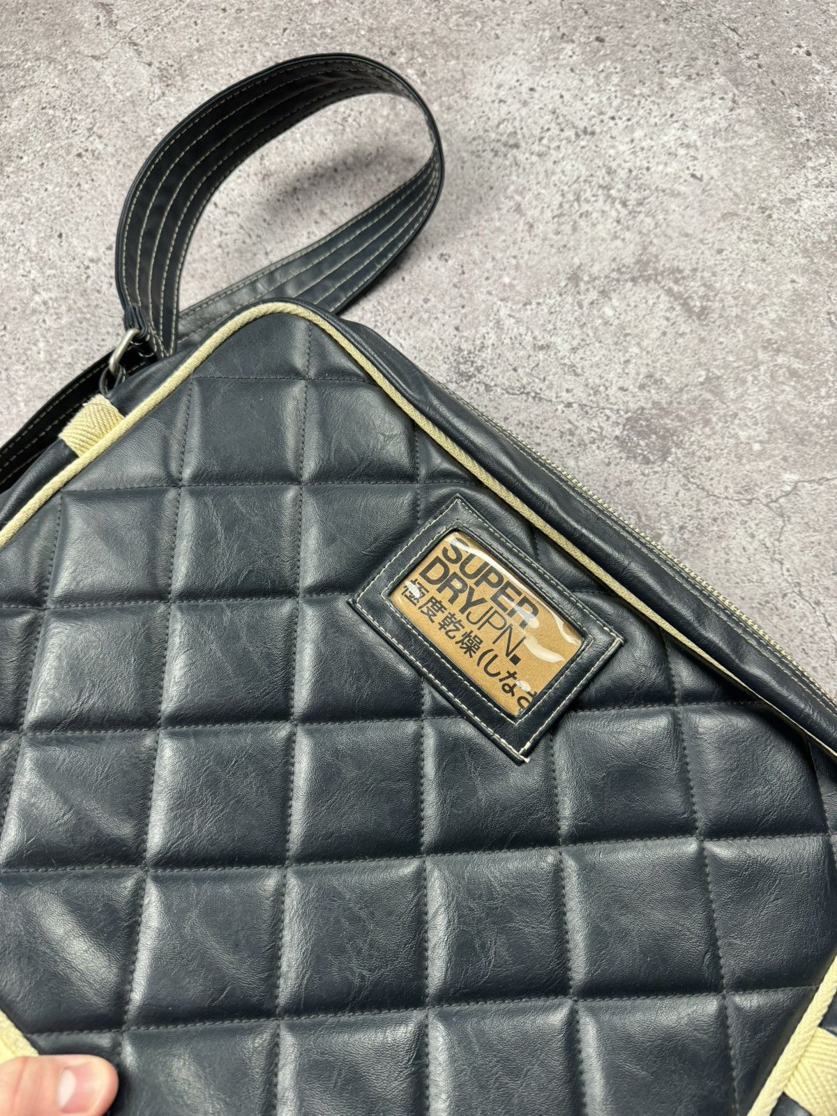 Japanese Brand VINTAGE JAPANESSE SUPERDRY LEATHER EVISU MESSRNGER BAG Size ONE SIZE - 10 Thumbnail