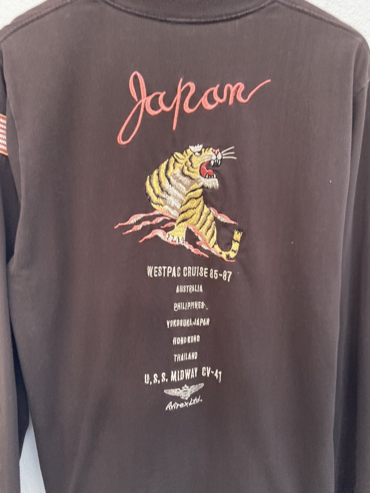 Avirex 🔥 Avirex t shirt long sleeve sukajan tiger motive Size US L / EU 52-54 / 3 - 2 Thumbnail