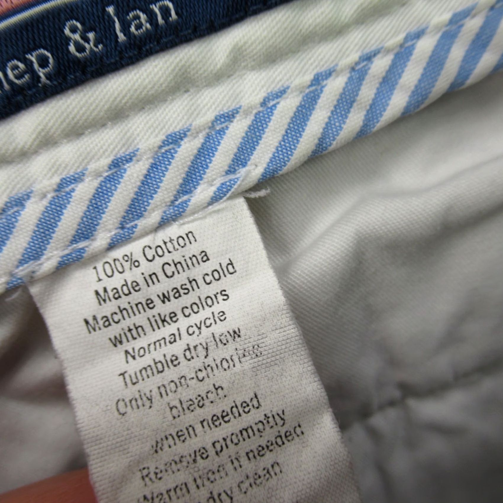 Vineyard Vines Vineyard Vines Shorts Mens 34 Blue Stripes Chino Pockets Hiking Lightweight Short Size US 34 / EU 50 - 4 Thumbnail