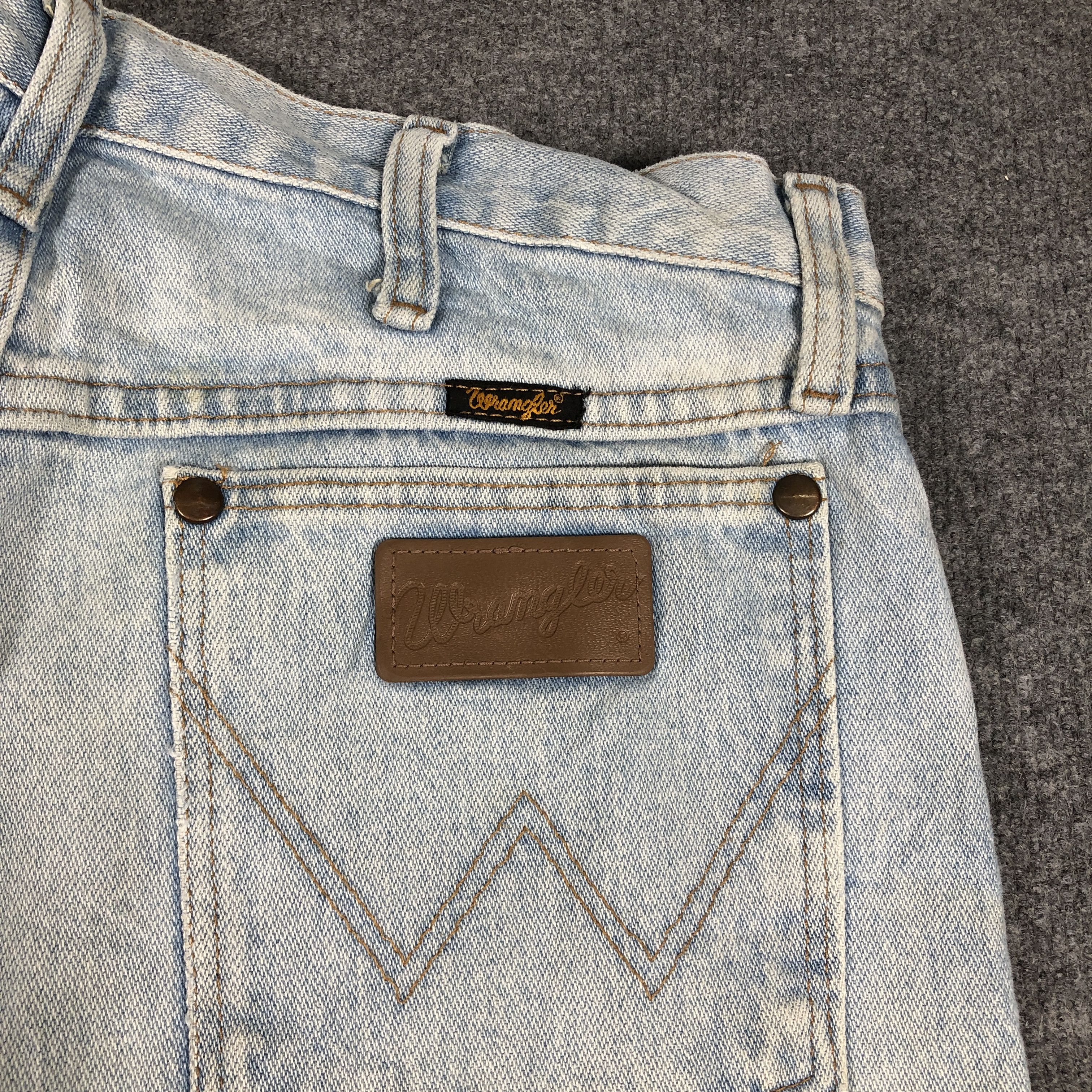 Vintage × Wrangler Vintage Wrangler Light Blue Wash Jeans L1069 Size US 31 - 7 Thumbnail