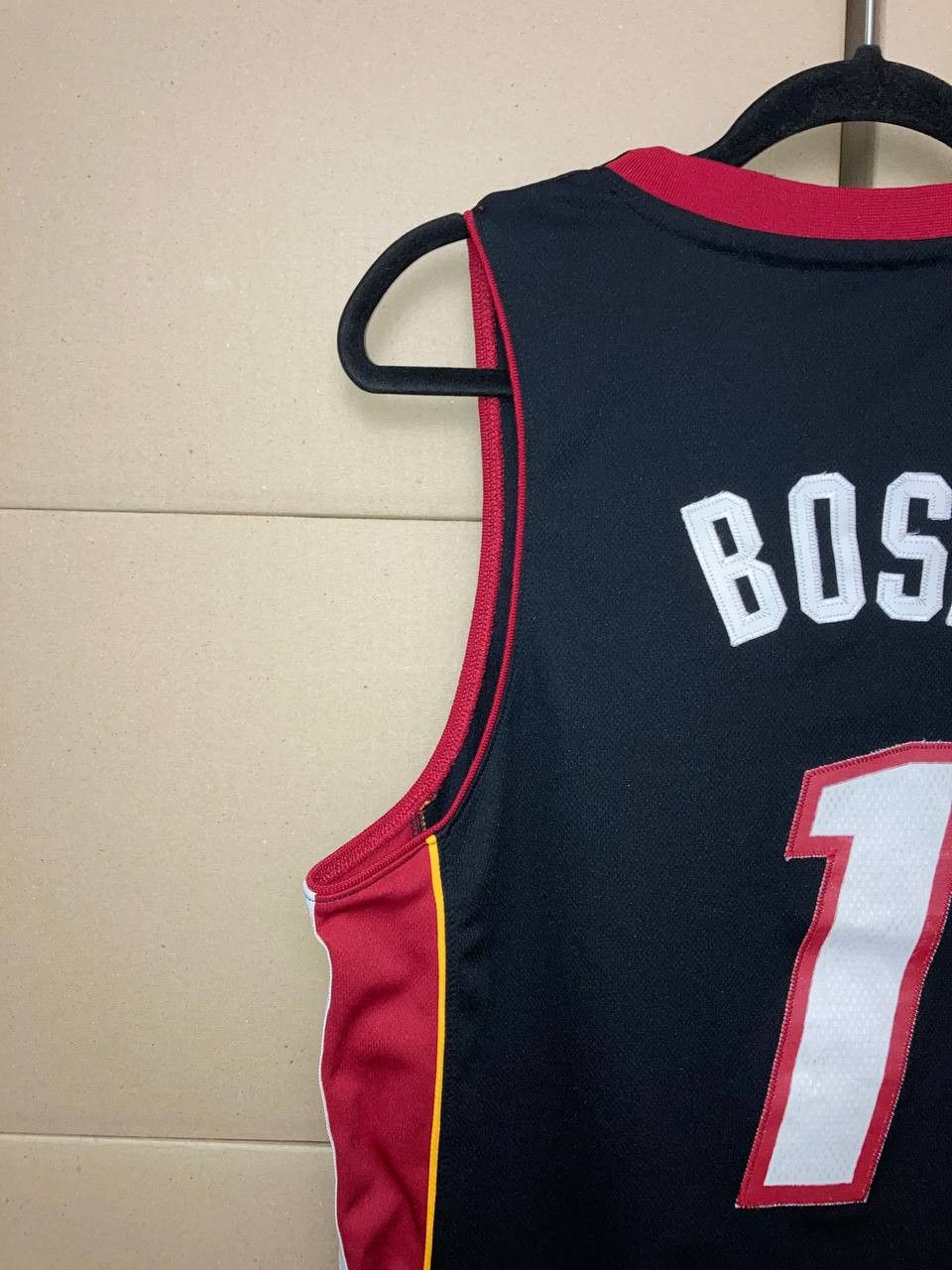 Adidas VINTAGE ADIDAS MIAMI HEAT NBA CHRIS BOSH #1 JERSEY HEAT Size US S / EU 44-46 / 1 - 5 Thumbnail