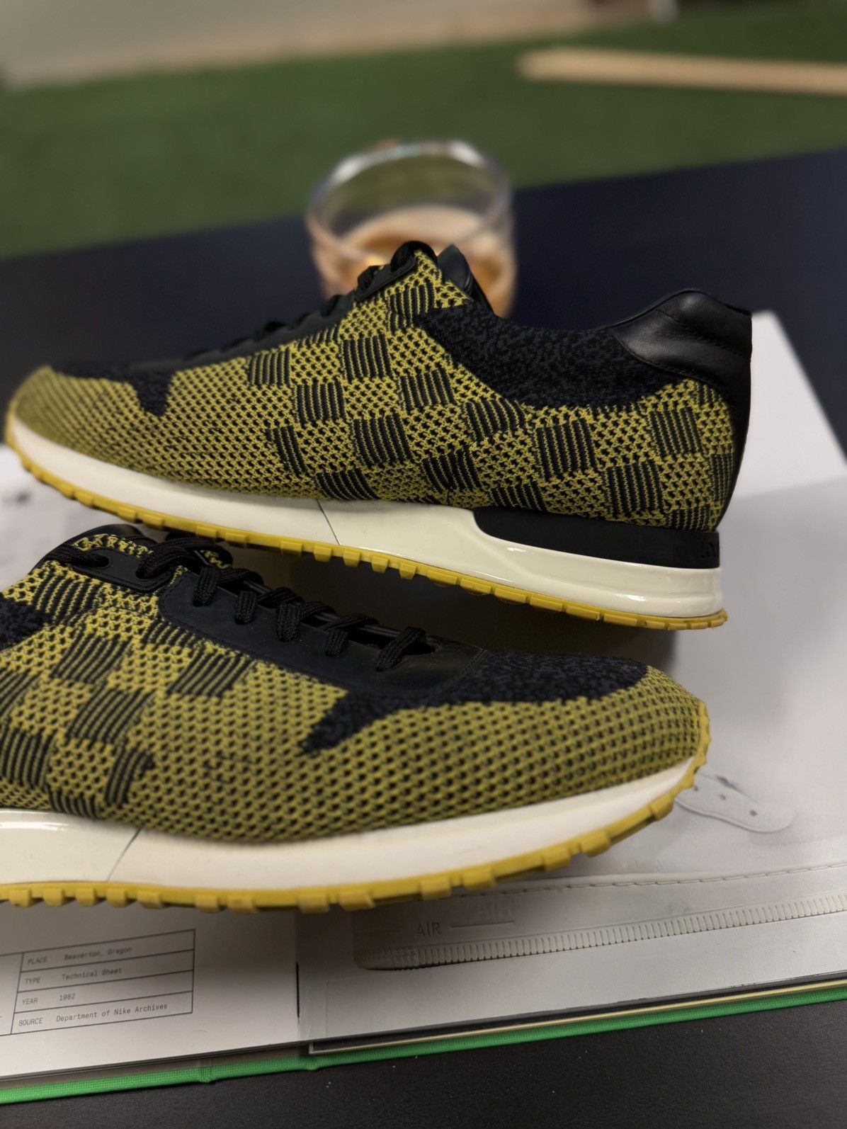 Louis Vuitton Louis Vuitton Yellow Black Size 9.5US/8.5LV Trainer Size US 9.5 / EU 42-43 - 2 Thumbnail