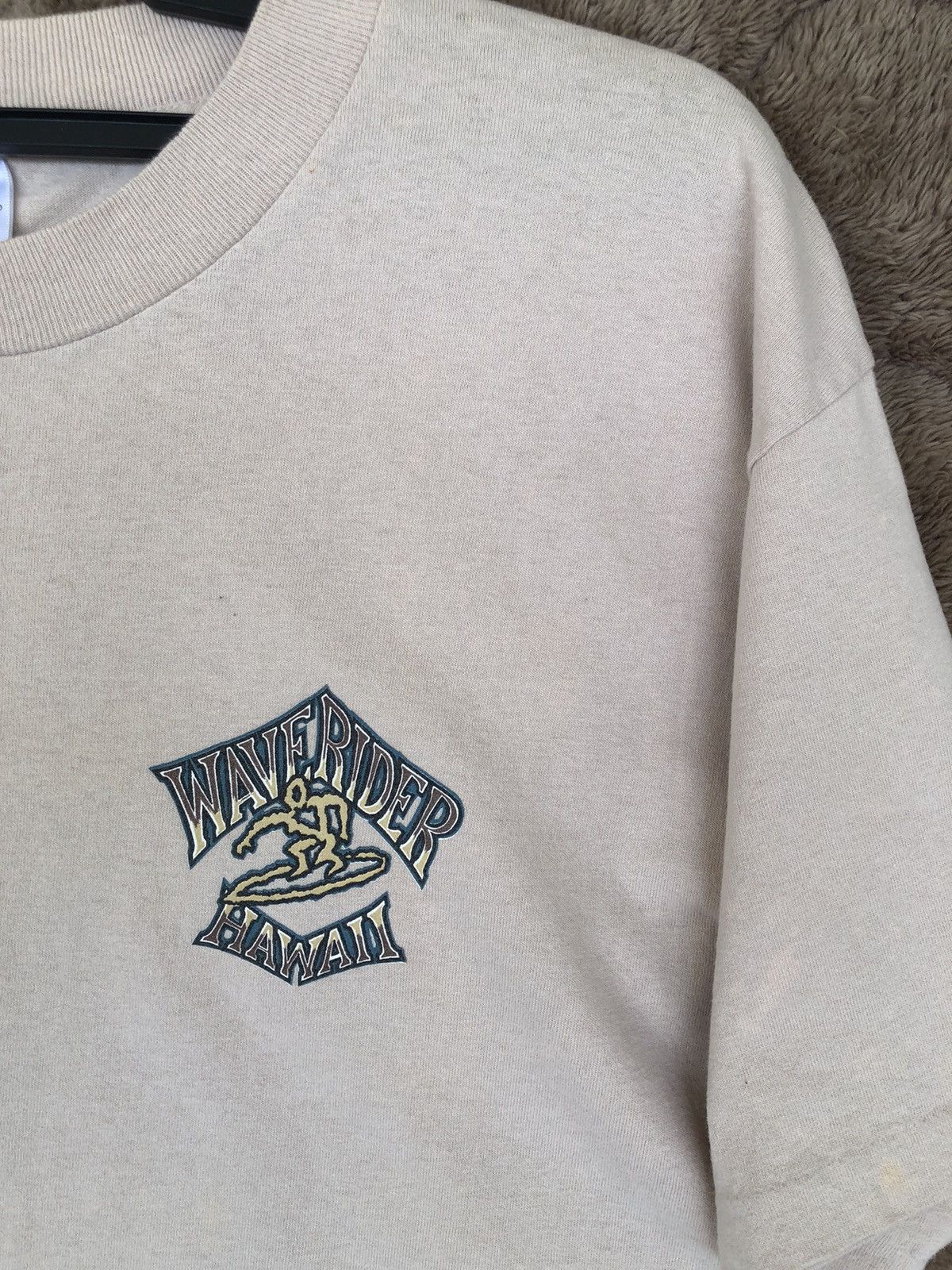 Vintage Vintage 90s WAVE RIDER HAWAIi Surf Tee Size US L / EU 52-54 / 3 - 4 Thumbnail