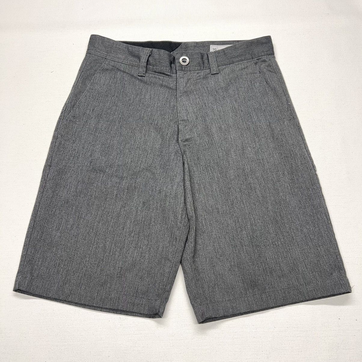 Volcom Volcom Chino Shorts Grey Board Beach Casual Simple Skate Size US 30 / EU 46 - 1 Thumbnail