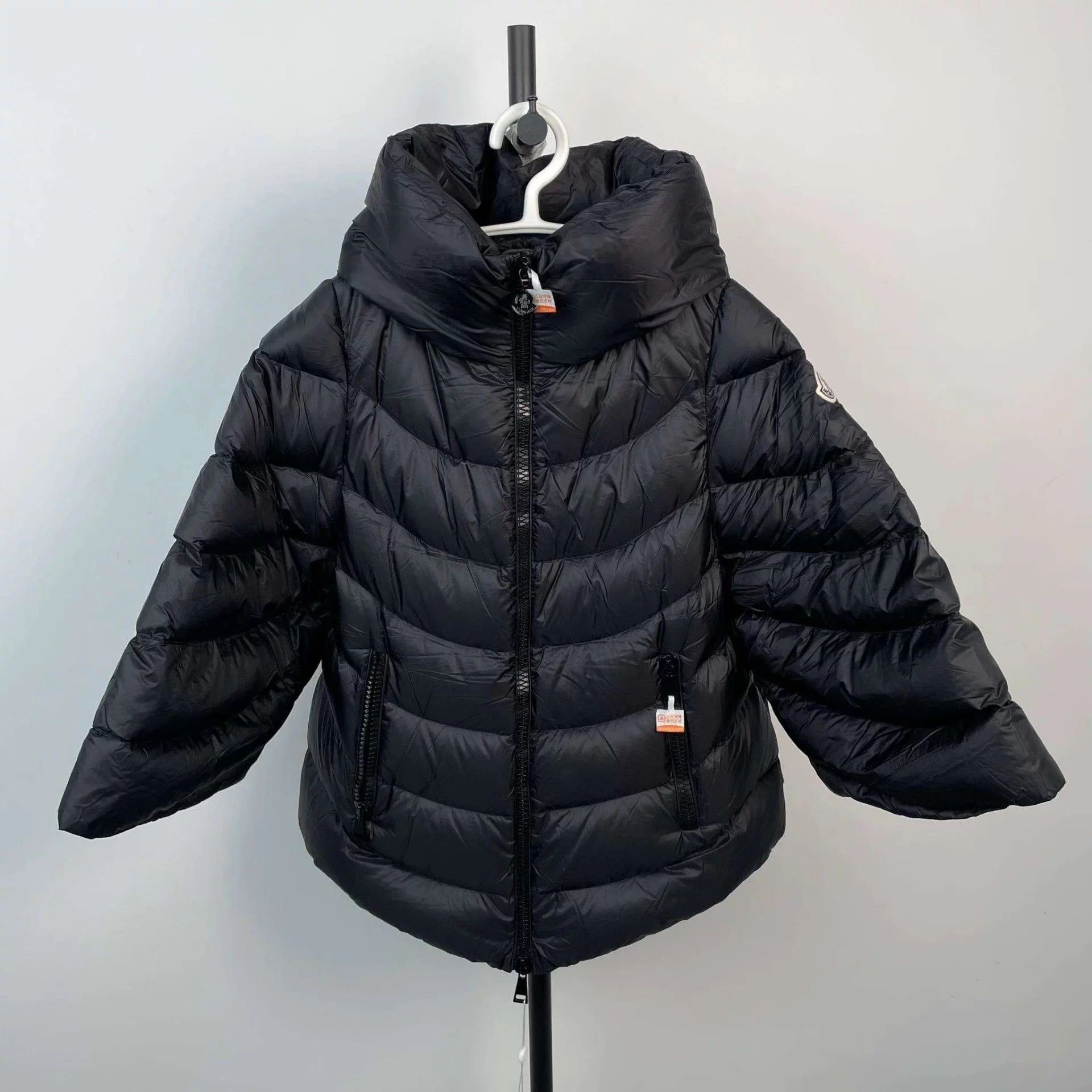 Moncler Women's Down Coat Size 3 Black