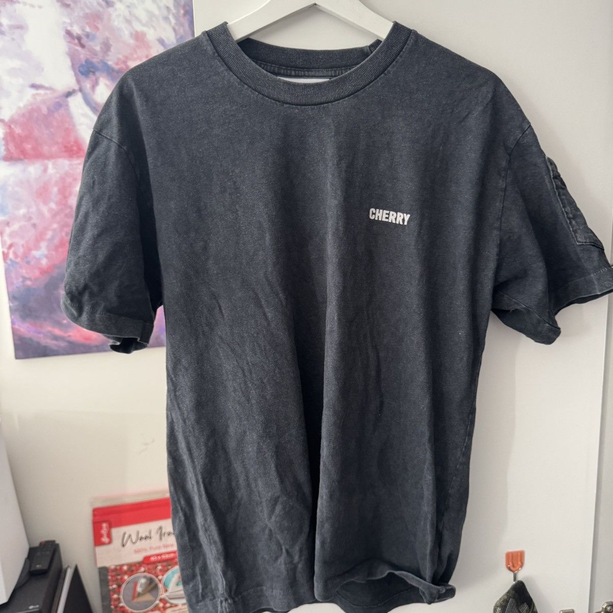 Cherry LA Cherry Side Pocket t shirt Size US S / EU 44-46 / 1 - 2 Thumbnail