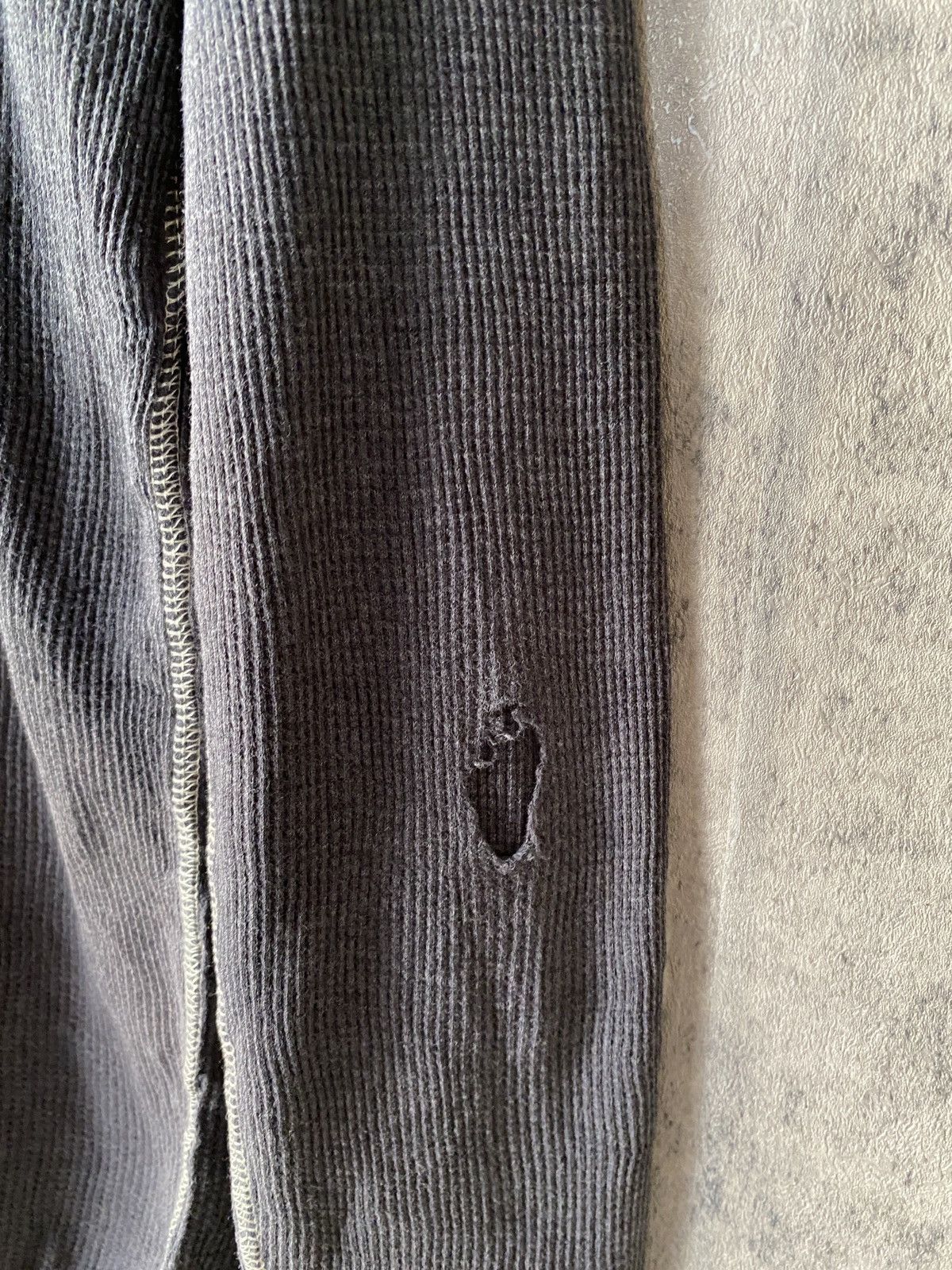 Polo Ralph Lauren Polo Ralph Lauren Distressed Faded Long Sleeve Thermal Shirt Size US M / EU 48-50 / 2 - 13 Thumbnail