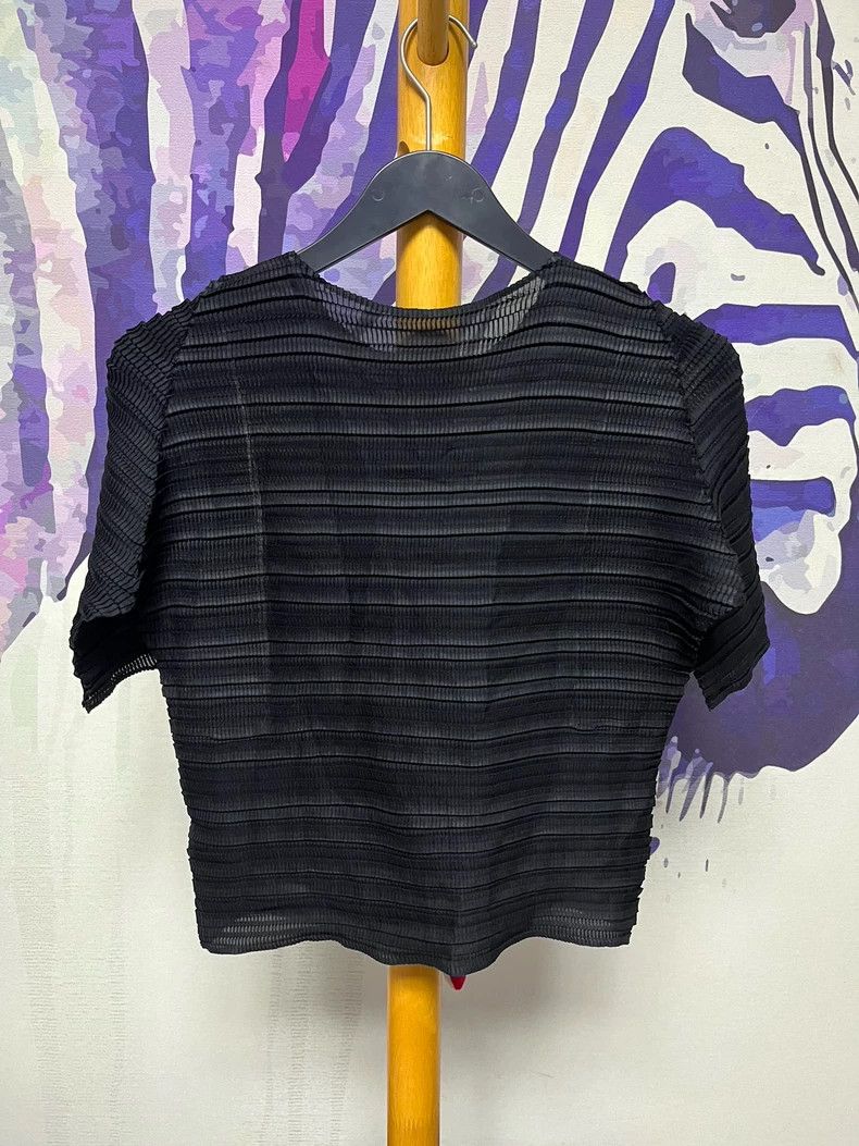Issey Miyake Issey Miyake size:2 Black pleated top Size S / US 4 / IT 40 - 3 Thumbnail