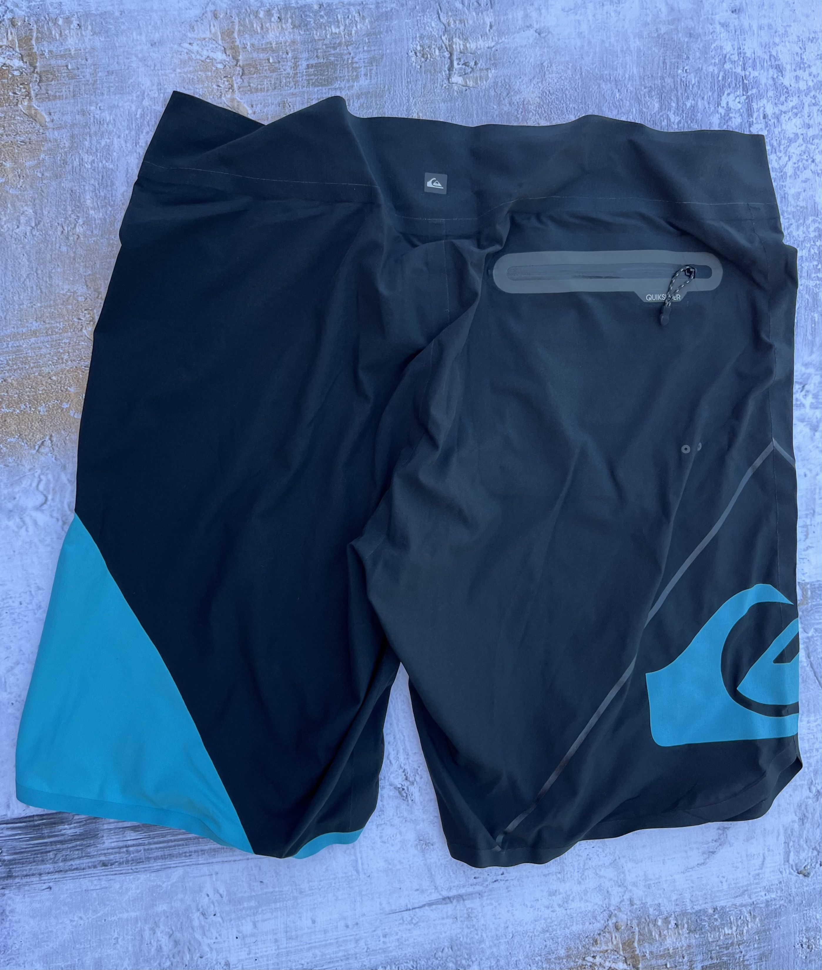 Quiksilver Vintage Swimming Shorts Quiksilver Shorts Men's Size 32 Size US 32 / EU 48 - 4 Thumbnail