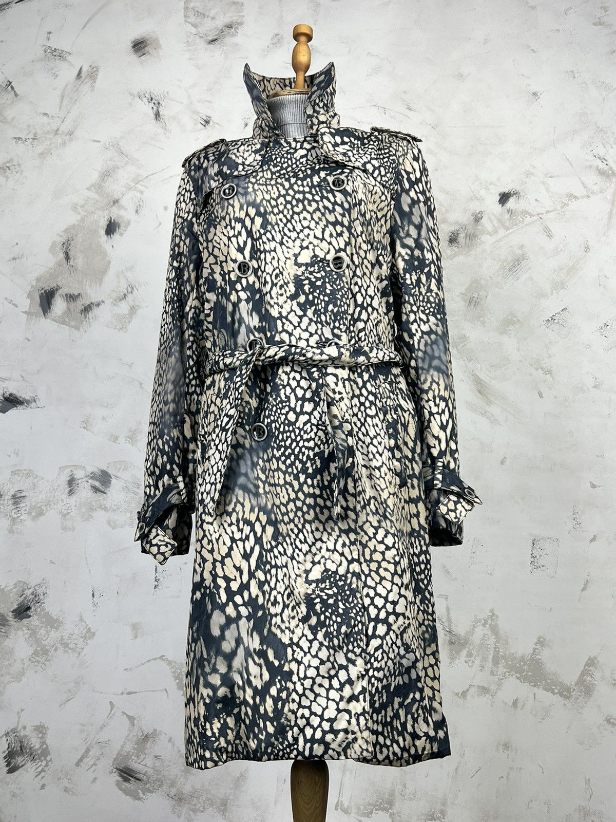 Balmain Vintage Balmain Animal Print Trench Coat Jacket Size M - L Size M / US 6-8 / IT 42-44 - 2 Thumbnail
