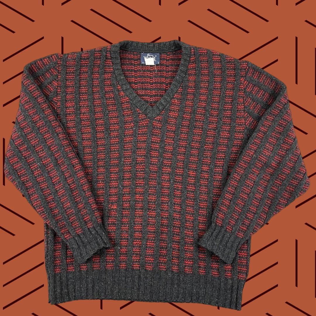 Vintage VINTAGE Woolrich Sweater Mens XL Red Gray Knit Wool Blend Jumper V-Neck USA 90s Size US XL / EU 56 / 4 - 1 Thumbnail